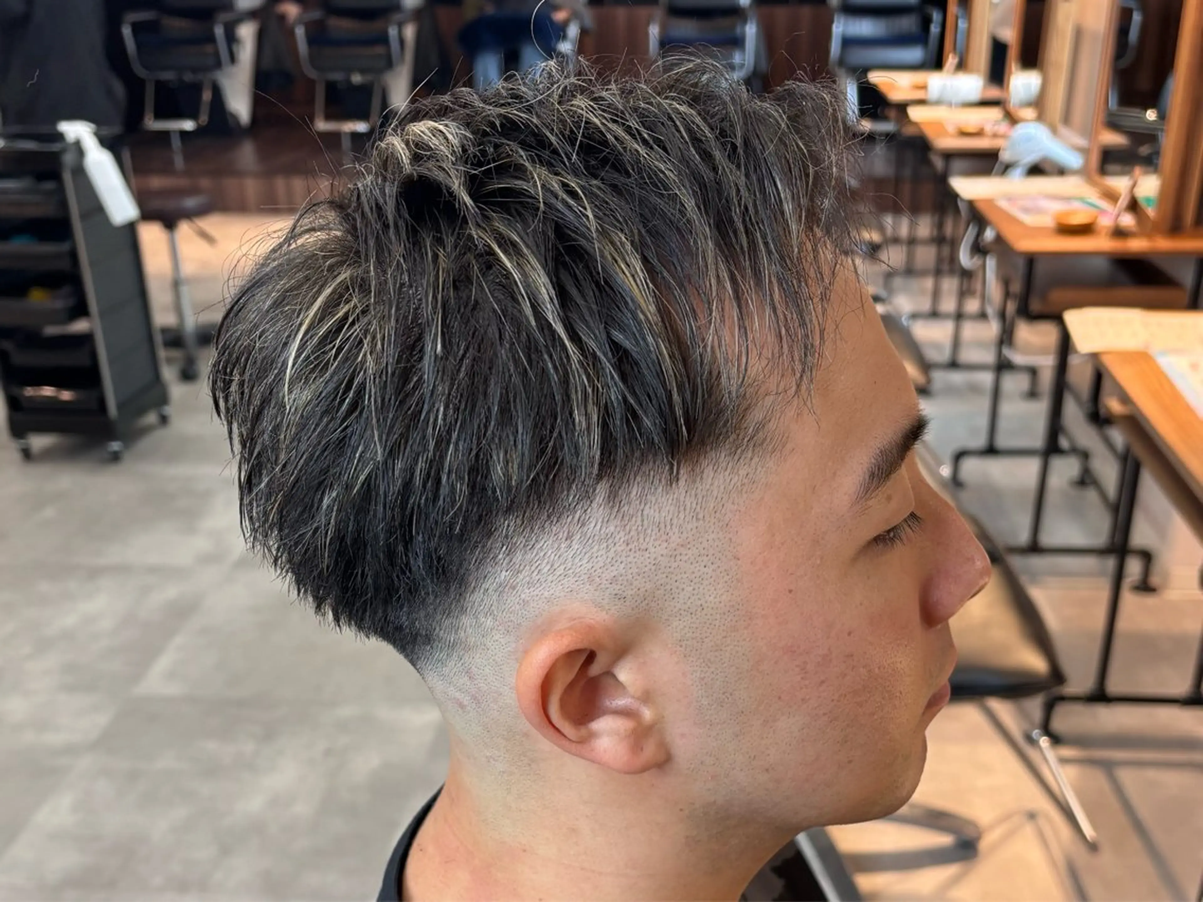 ショート メンズ アップバング ショートヘア カット メンズカット/パーマ /フェード🔥/森のヘアスタイル