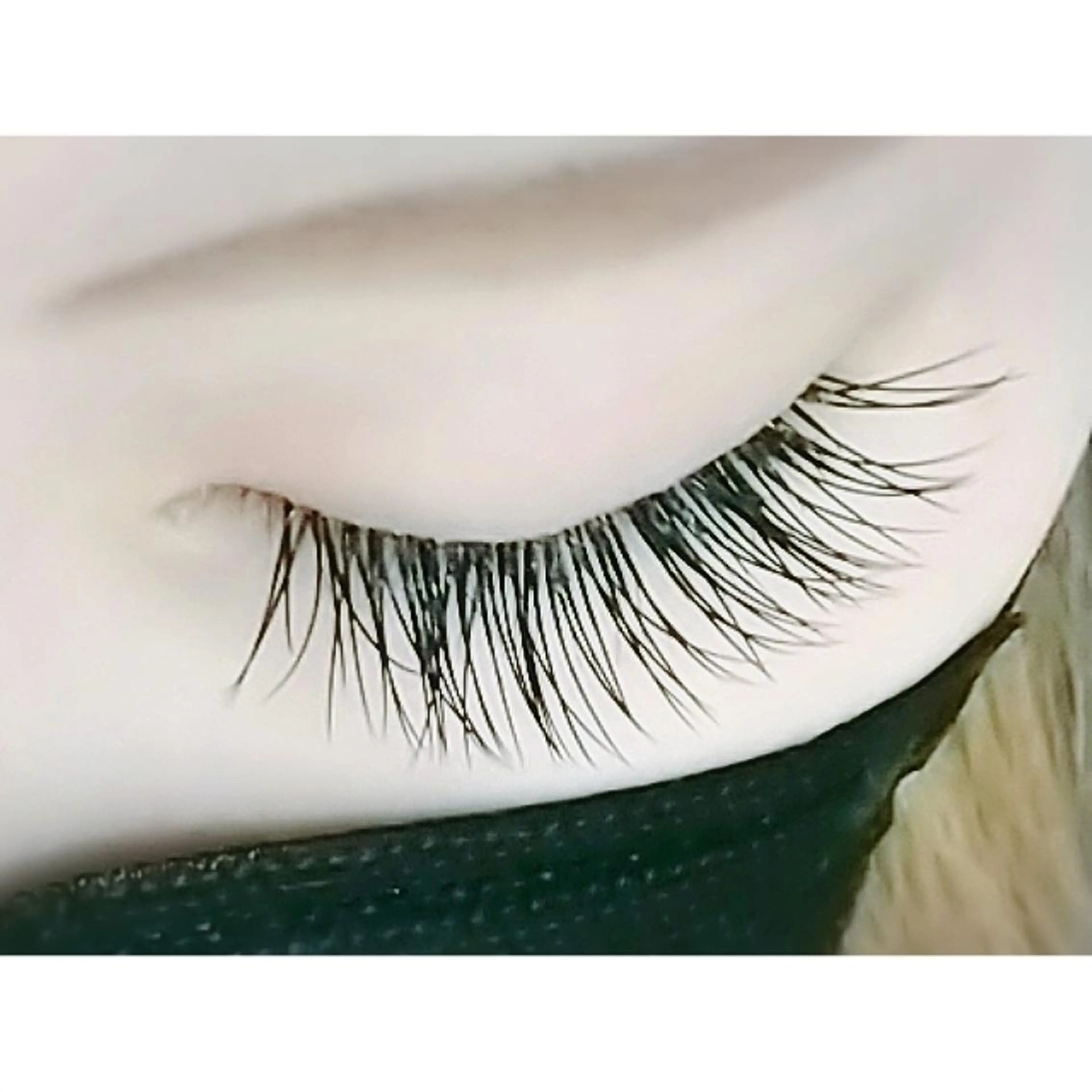 マツエクシングル　フラット上160本　コーティング仕上げの写真