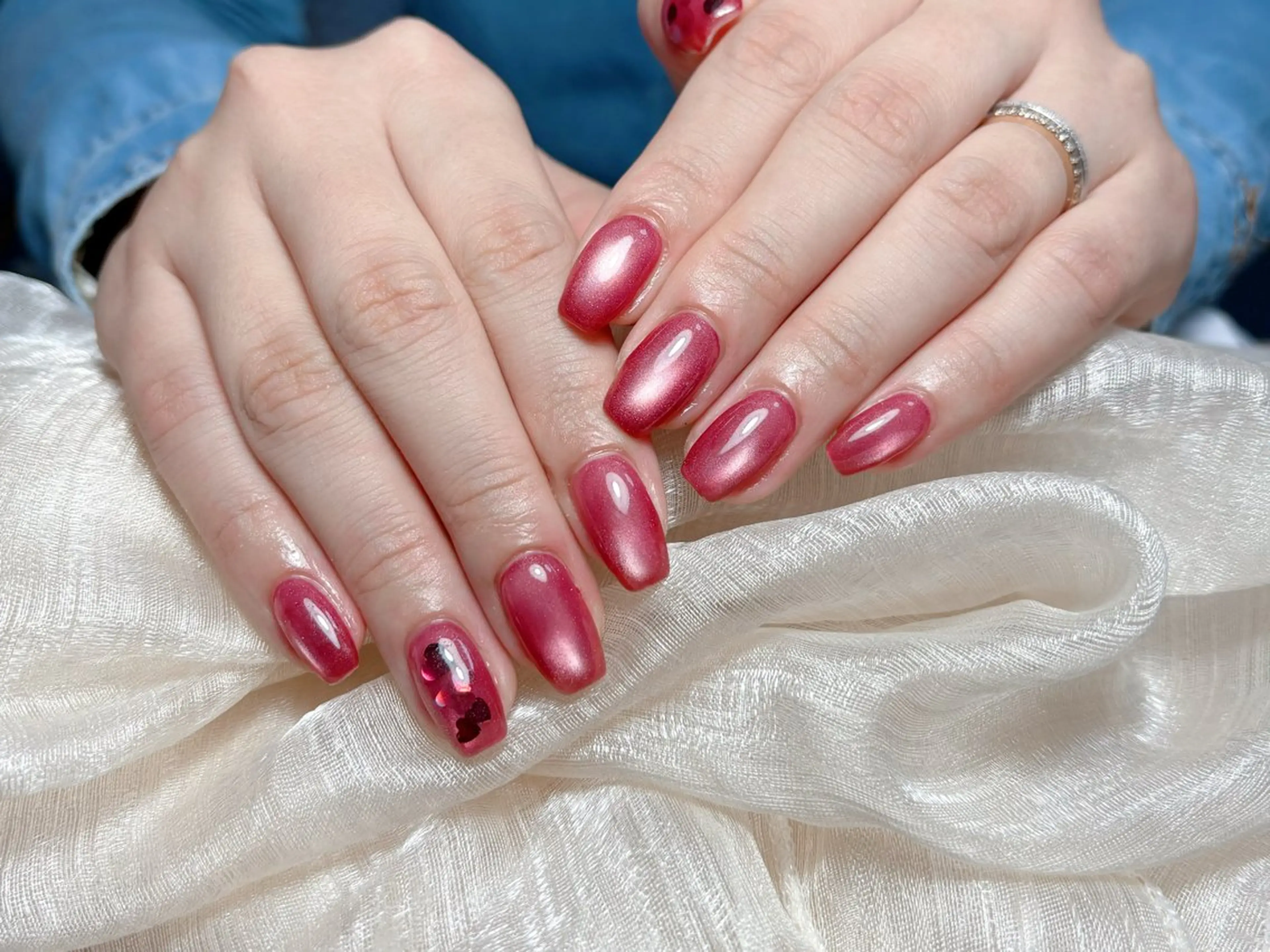 ネイル オーロラネイル チークネイル フレンチネイル ジェルネイル ガラスフレンチ ハンドネイル Nail Jolieのネイルデザイン