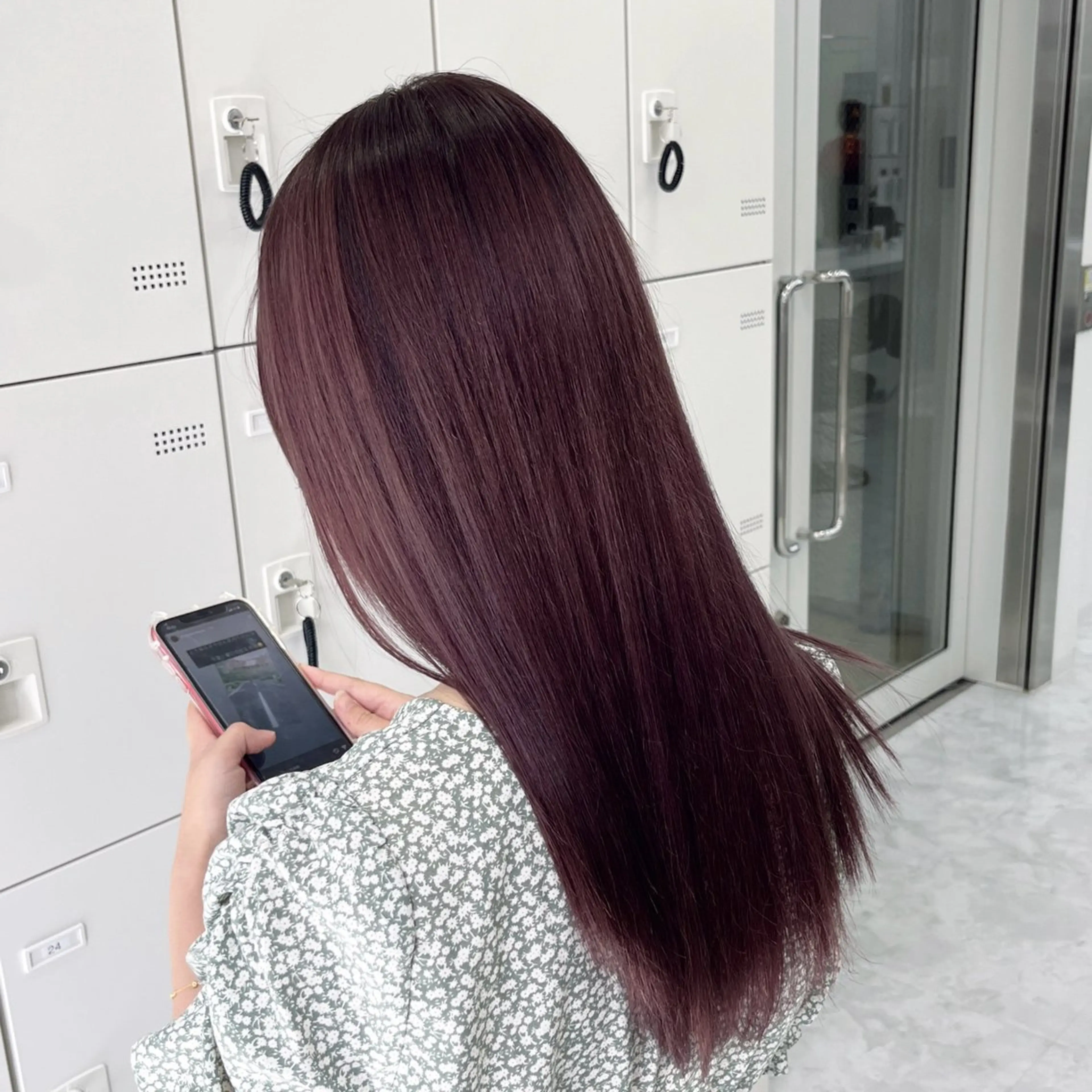 ミディアム カラー ブリーチ ブルーカラー ブルーラベンダー ディープパープル デザインカラー ヘアカラー トリートメント 天神/ケアブリーチ/ 髪質改善/上質艶髪のヘアスタイル