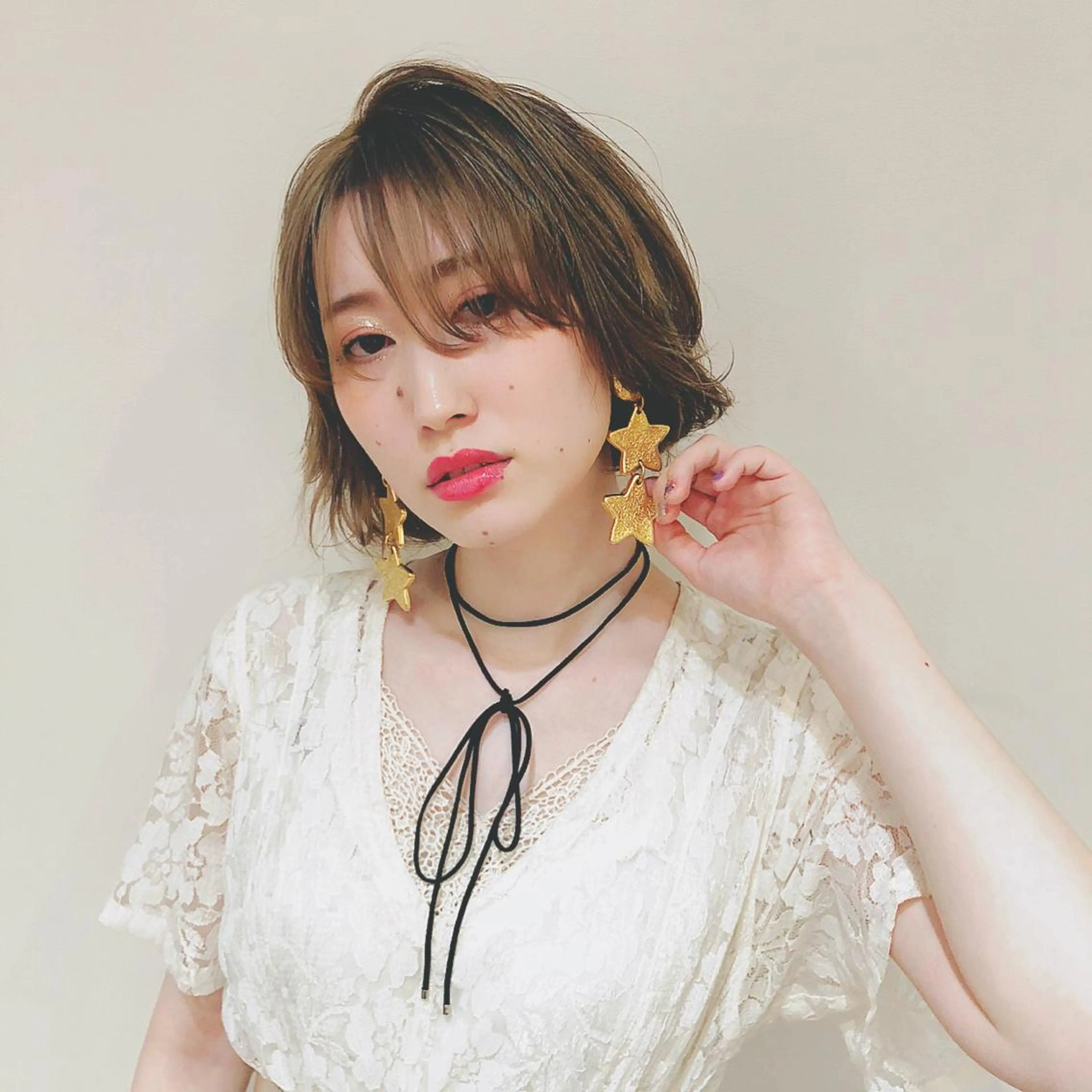 ショート ウルフカット／吉村 桃子のヘアスタイル