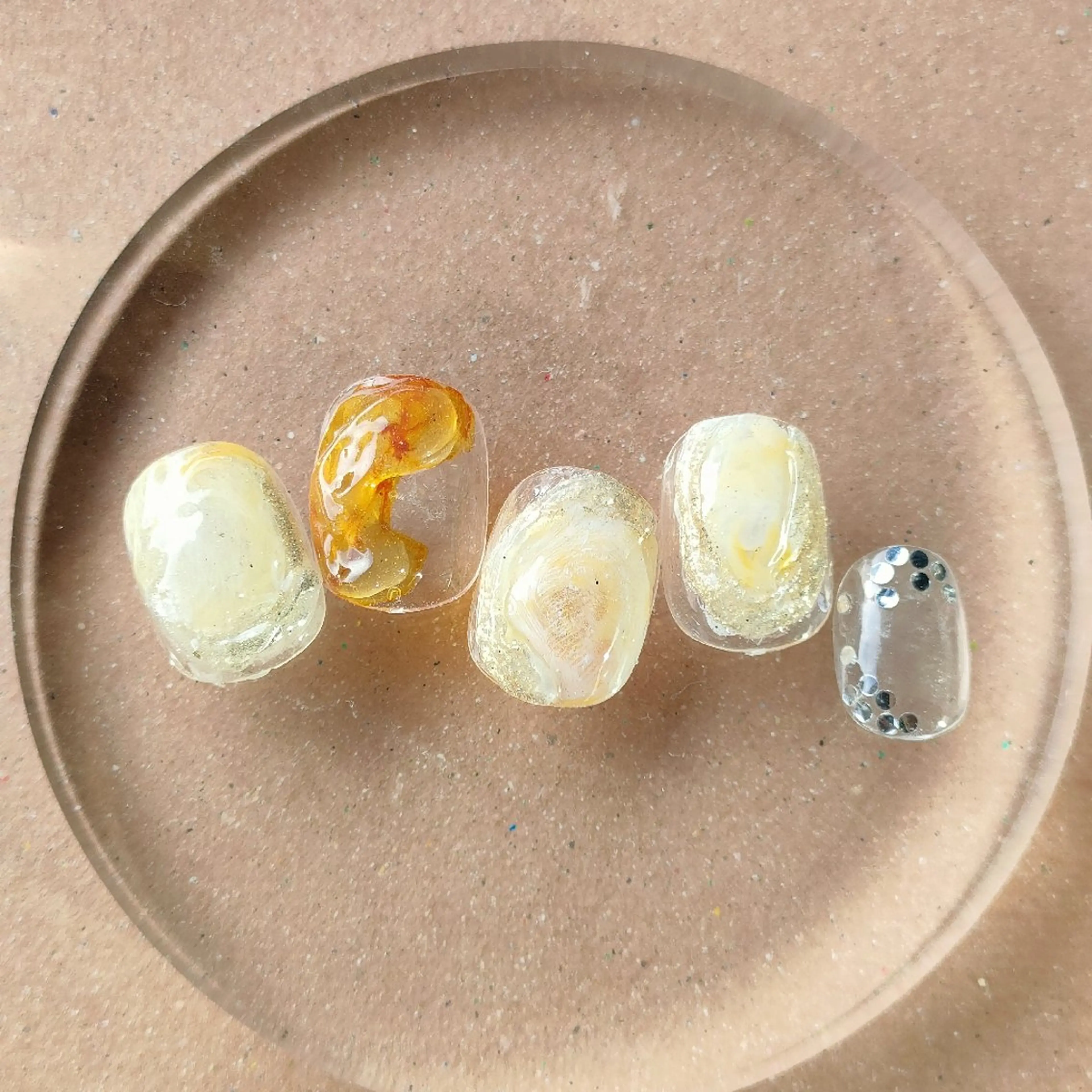 ネイル ニュアンスネイル oir. nailsalonのネイルデザイン