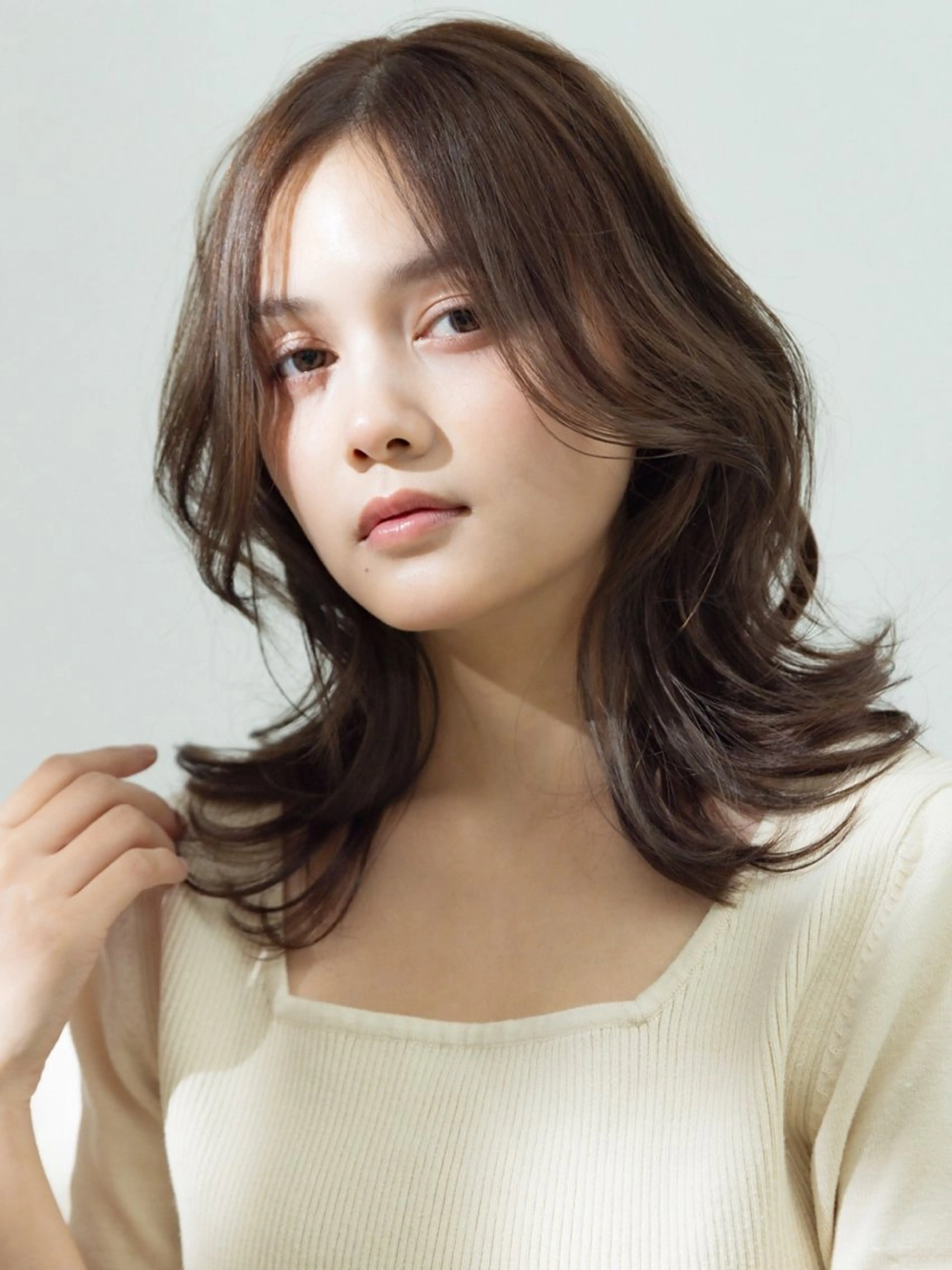 ミディアム カラー 小川 夏実のヘアスタイル