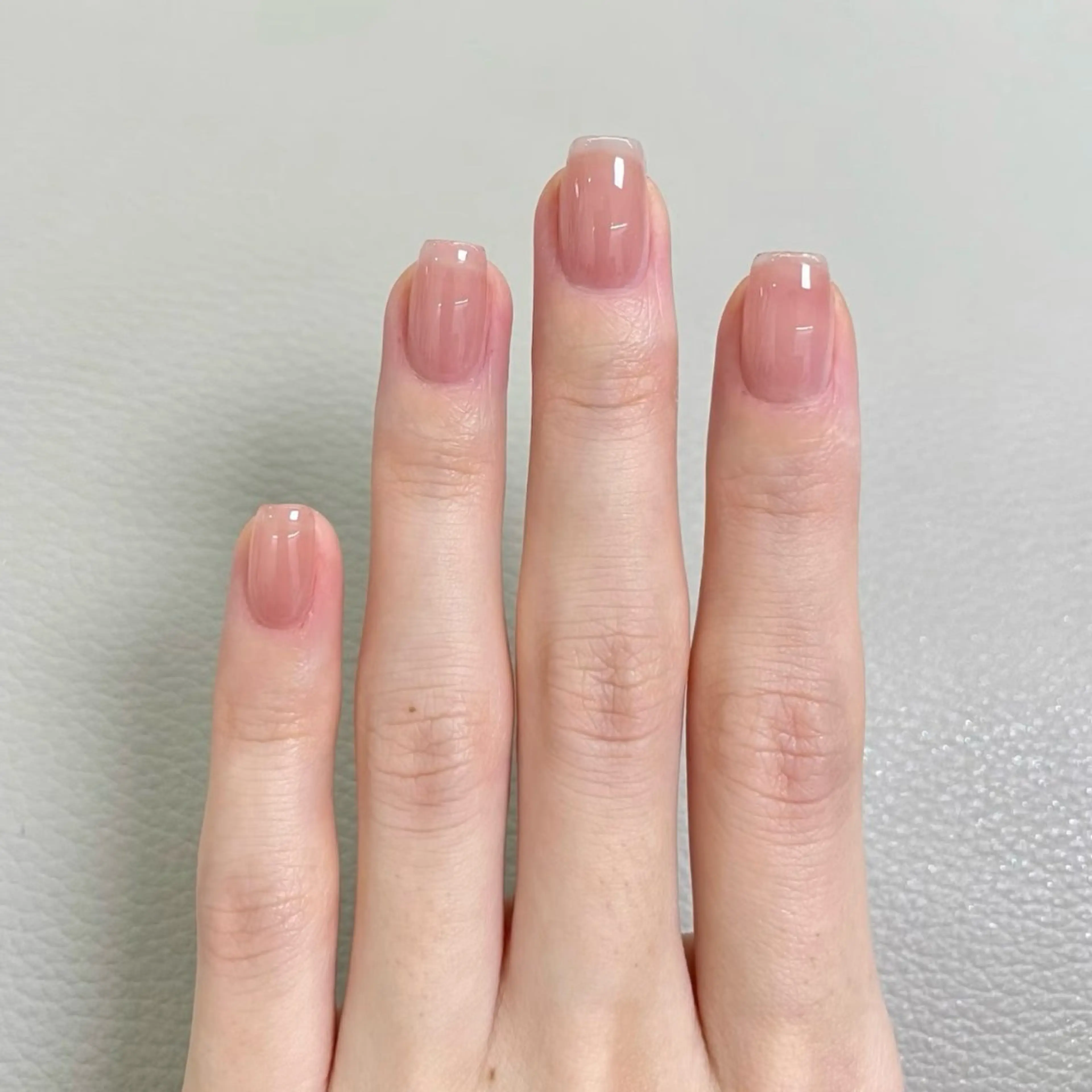 ネイル ハンドネイル Dione Nail ハチワレのネイルデザイン
