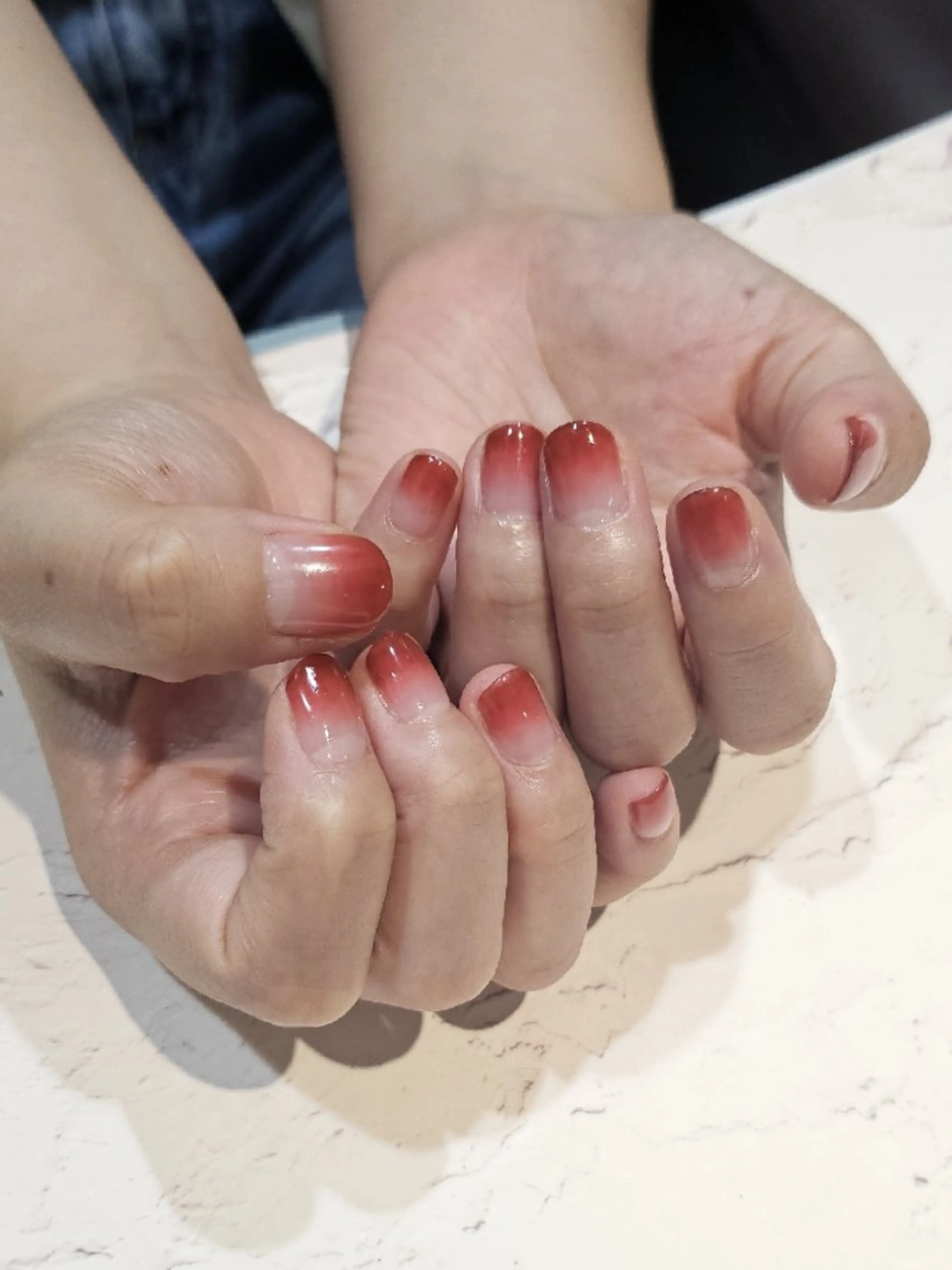 【オフ有りハンド】グラデーションの写真