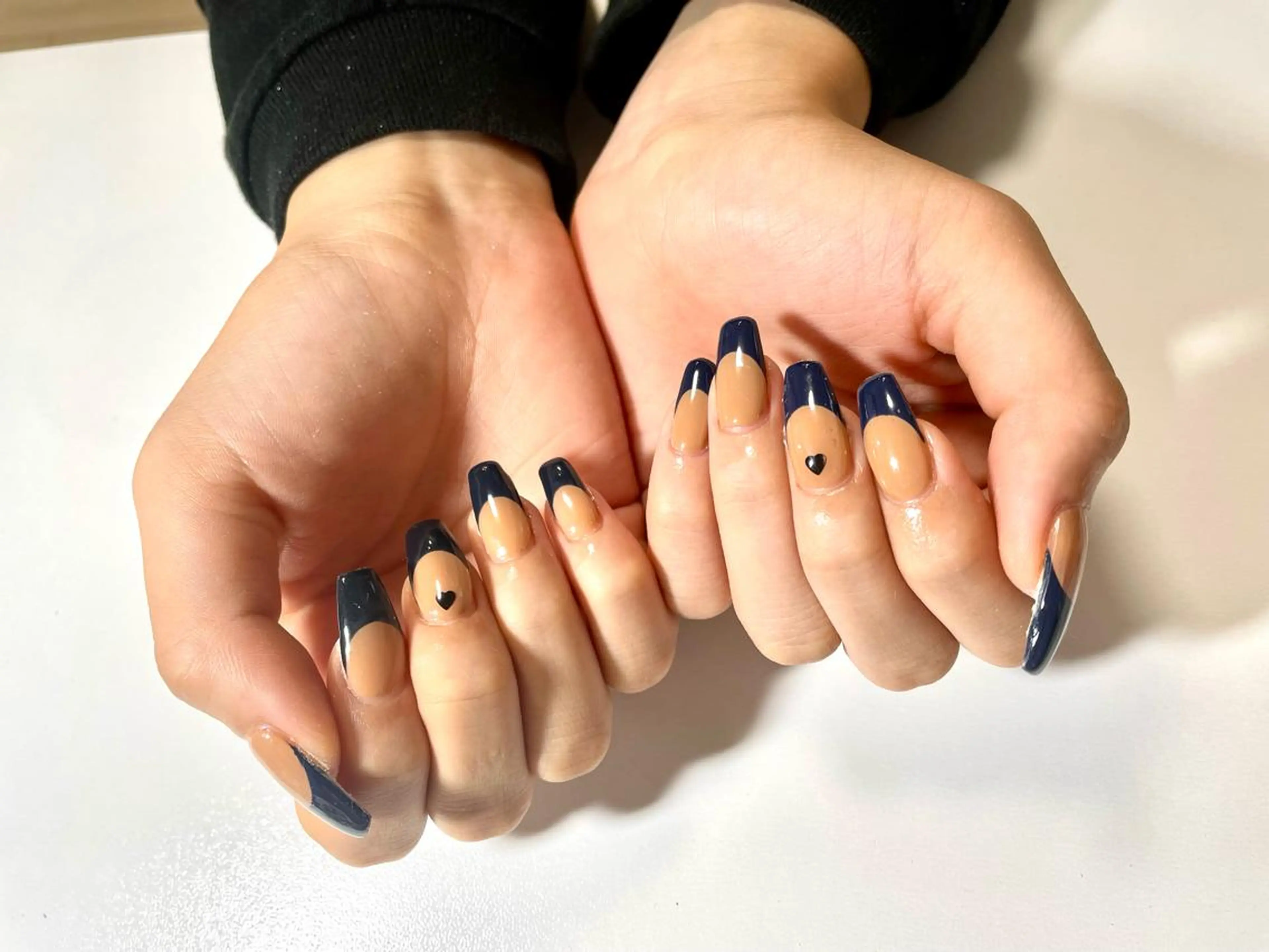 ハンドネイル(フレンチ一色のみ)の写真