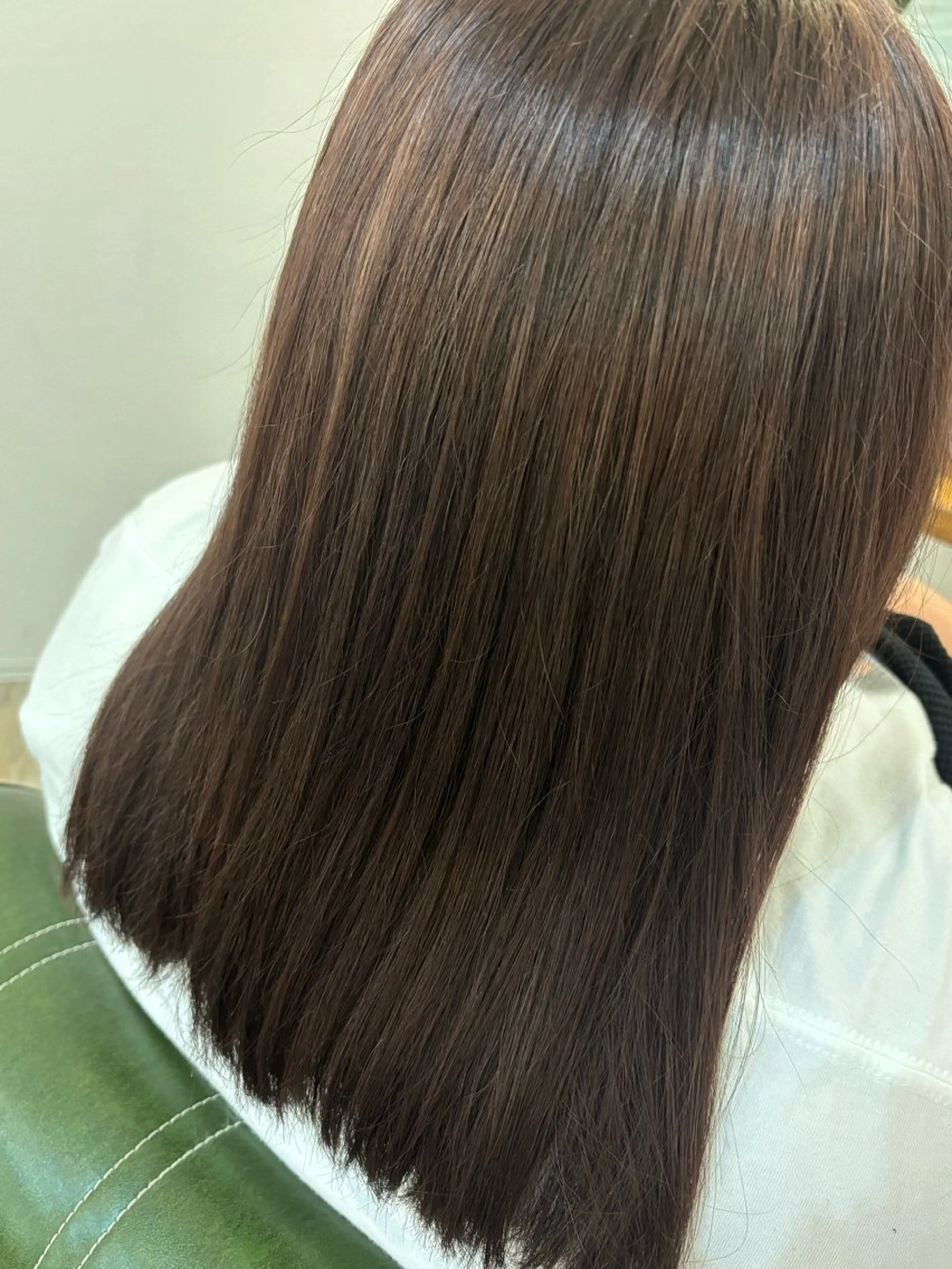 カラー ブリーチ ヘアカラー 萩原 光咲のヘアスタイル