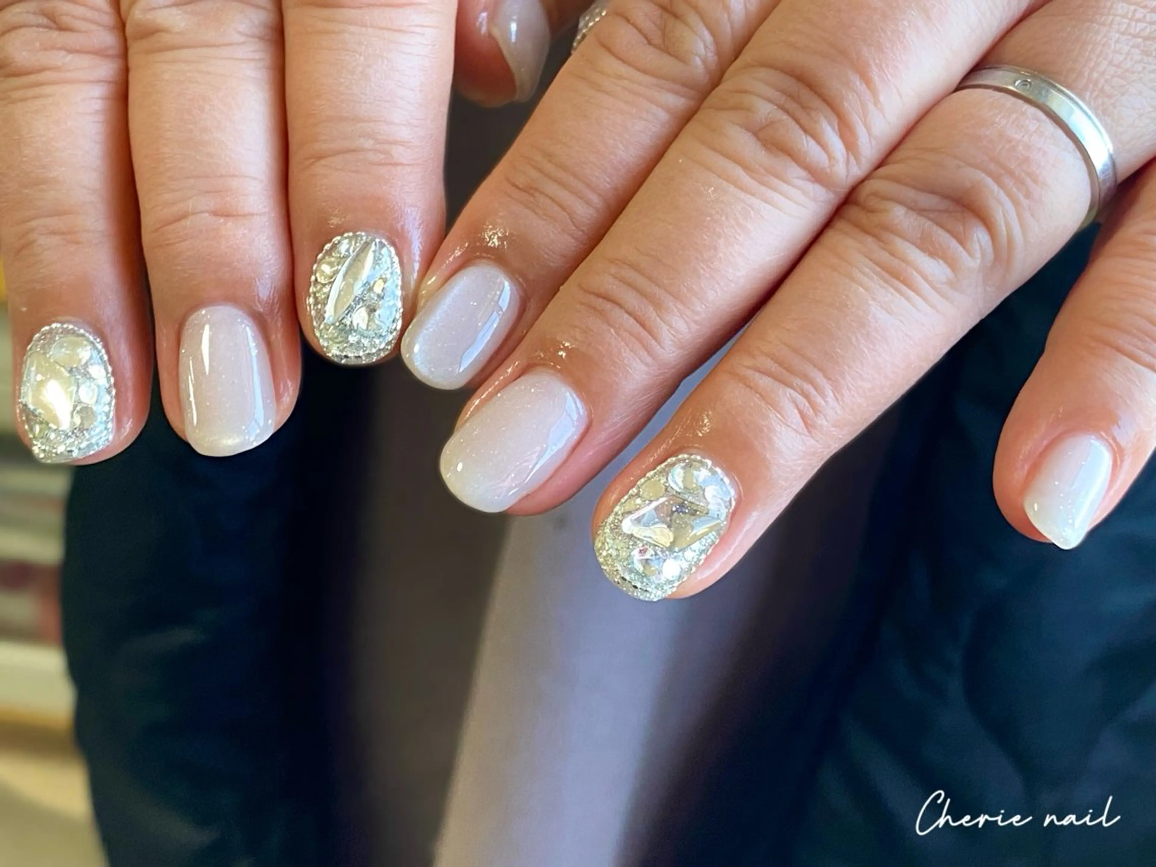 ネイル ジェルネイル マグネットネイル ピンク シルバー 春ネイル Cherienail yunaのネイルデザイン