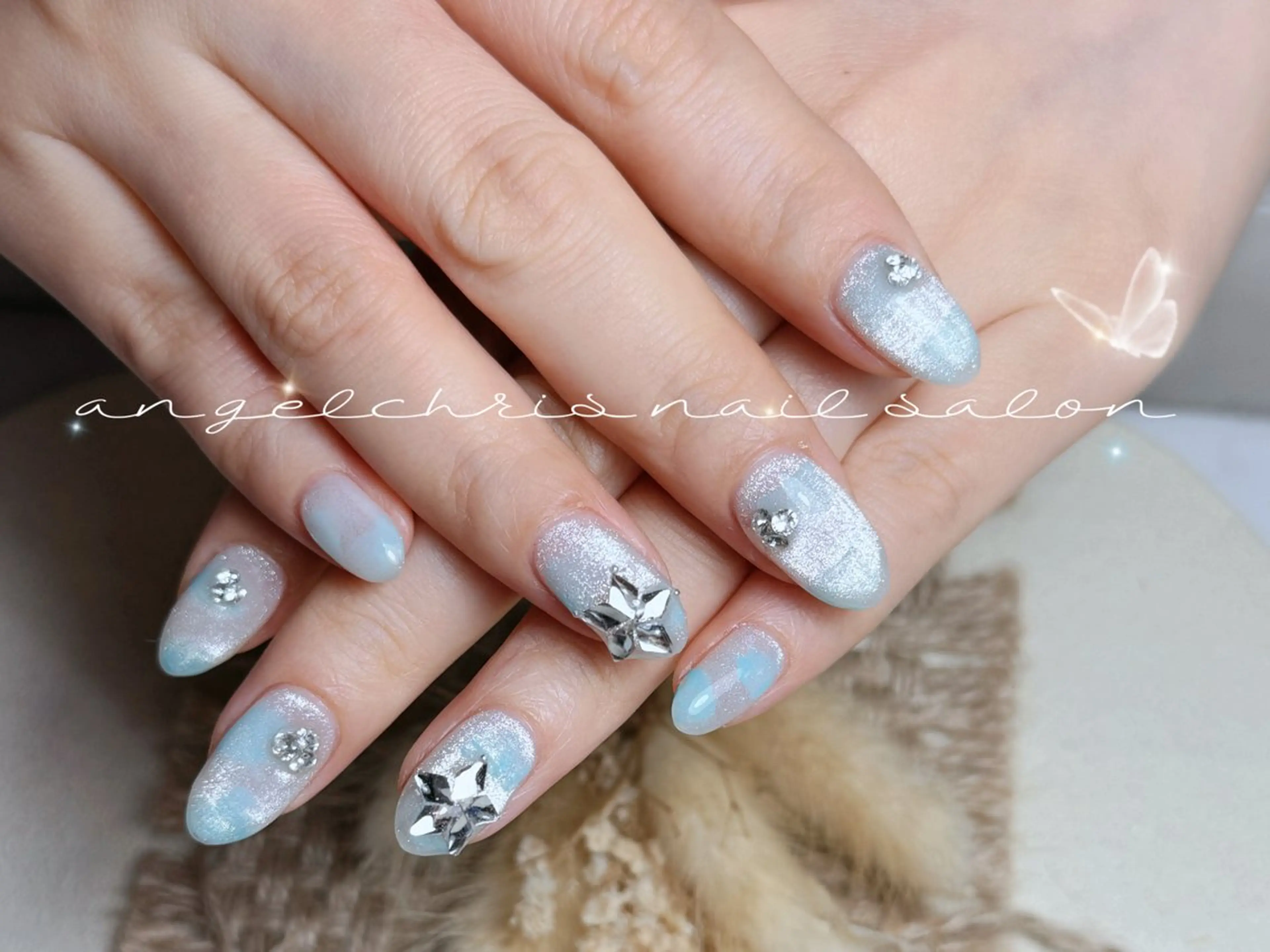 ネイル ハンドネイル AngelChris ビューティーサロンのネイルデザイン