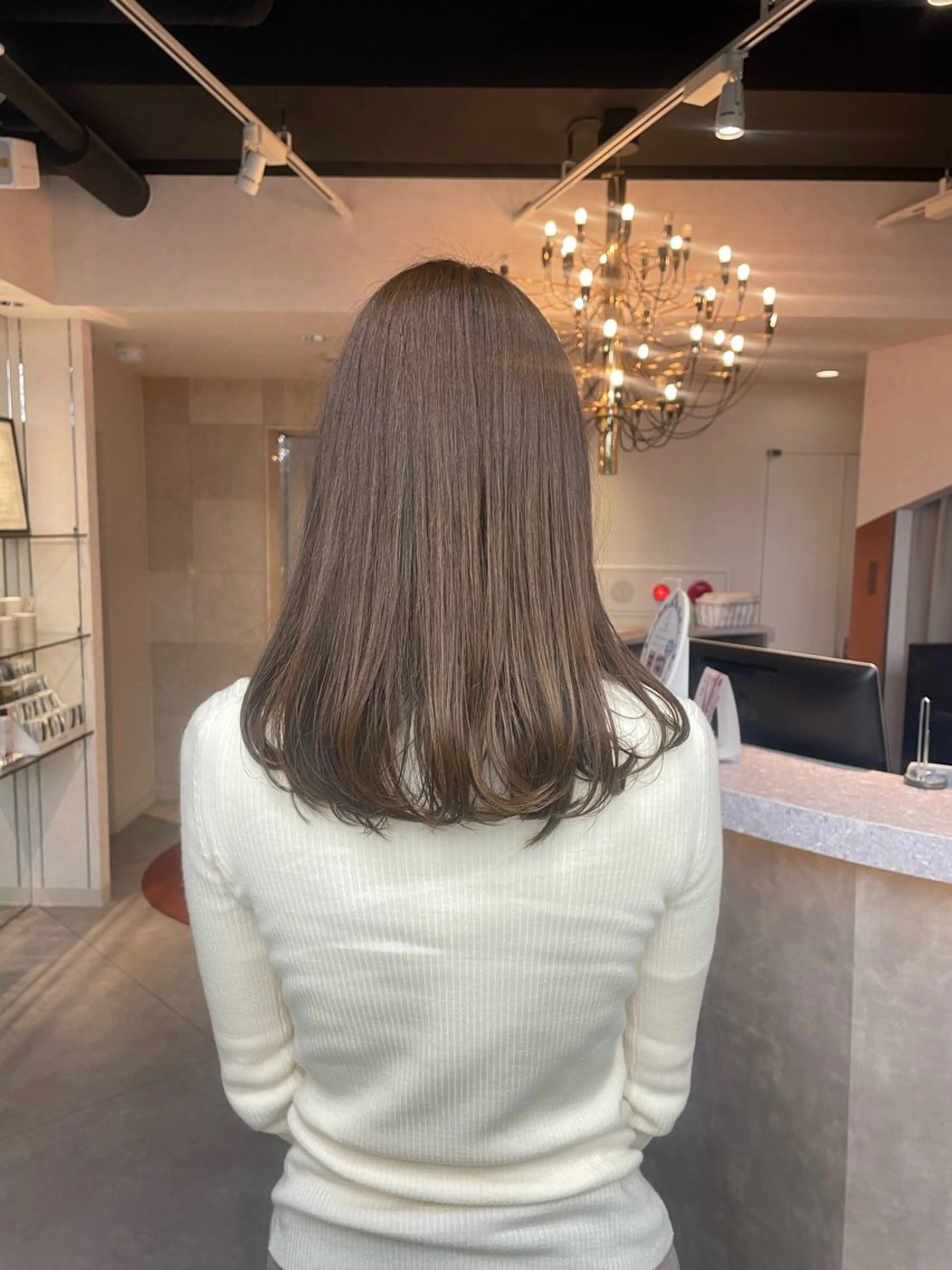 ミディアム カラー りん 🎀韓国スタイルのヘアスタイル