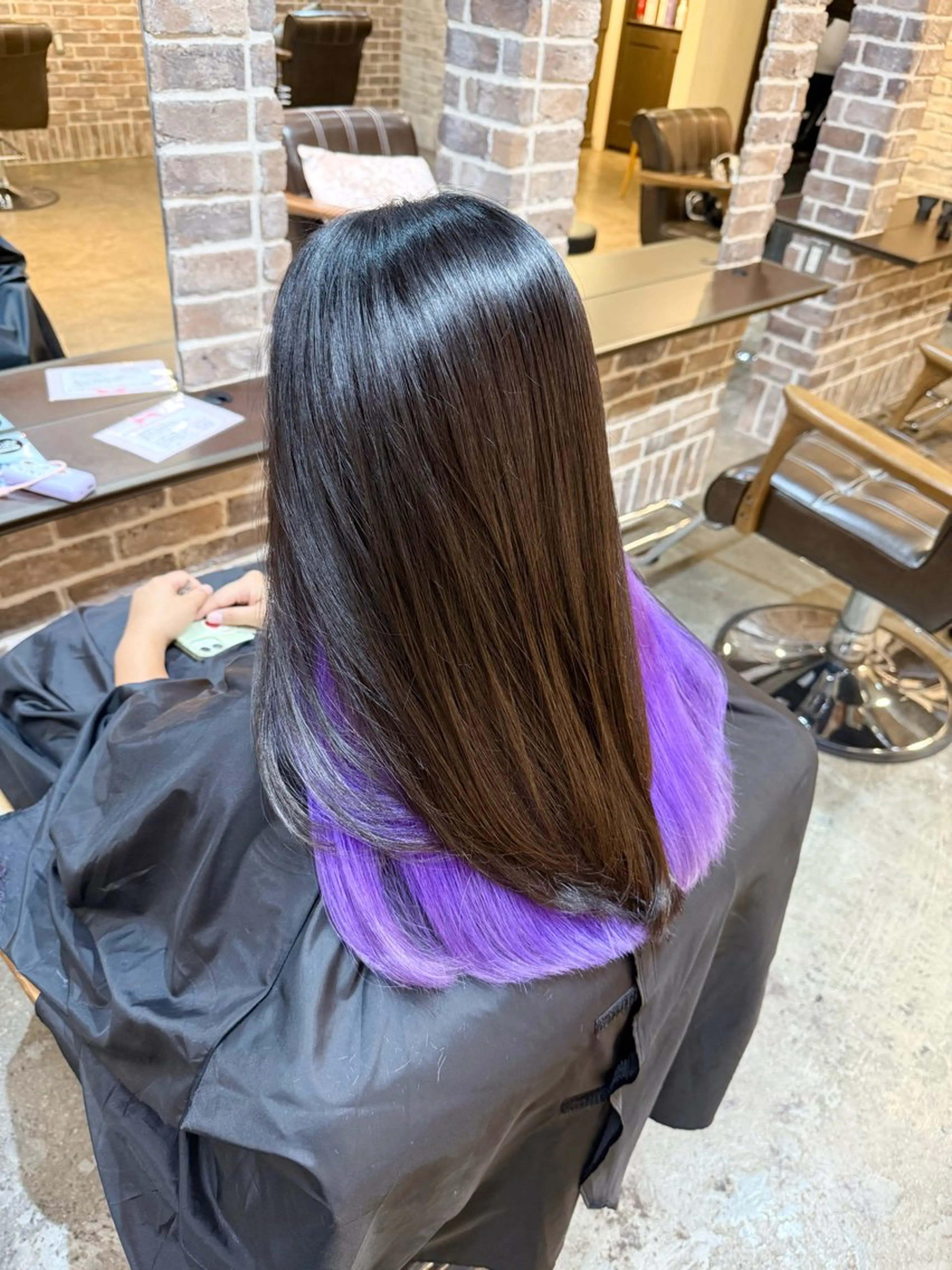 ロング カラー 黒髪 ブリーチ インナーカラー バイオレットカラー 艶カラー/インナー /グラデ/大西小百合のヘアスタイル