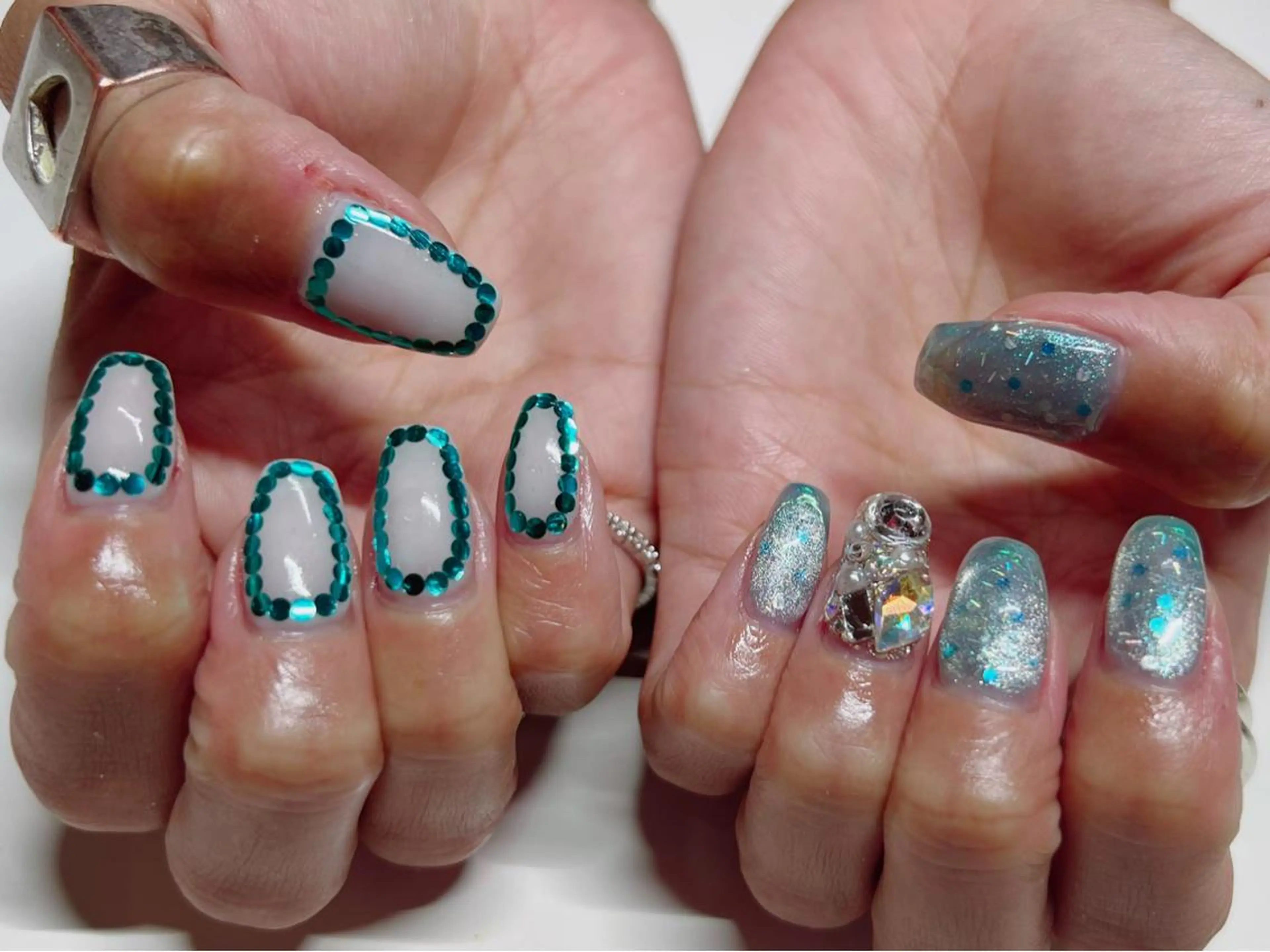 ネイル 持ち込み ハンドネイル IRAS..nail ＥＲＩＫＡのネイルデザイン