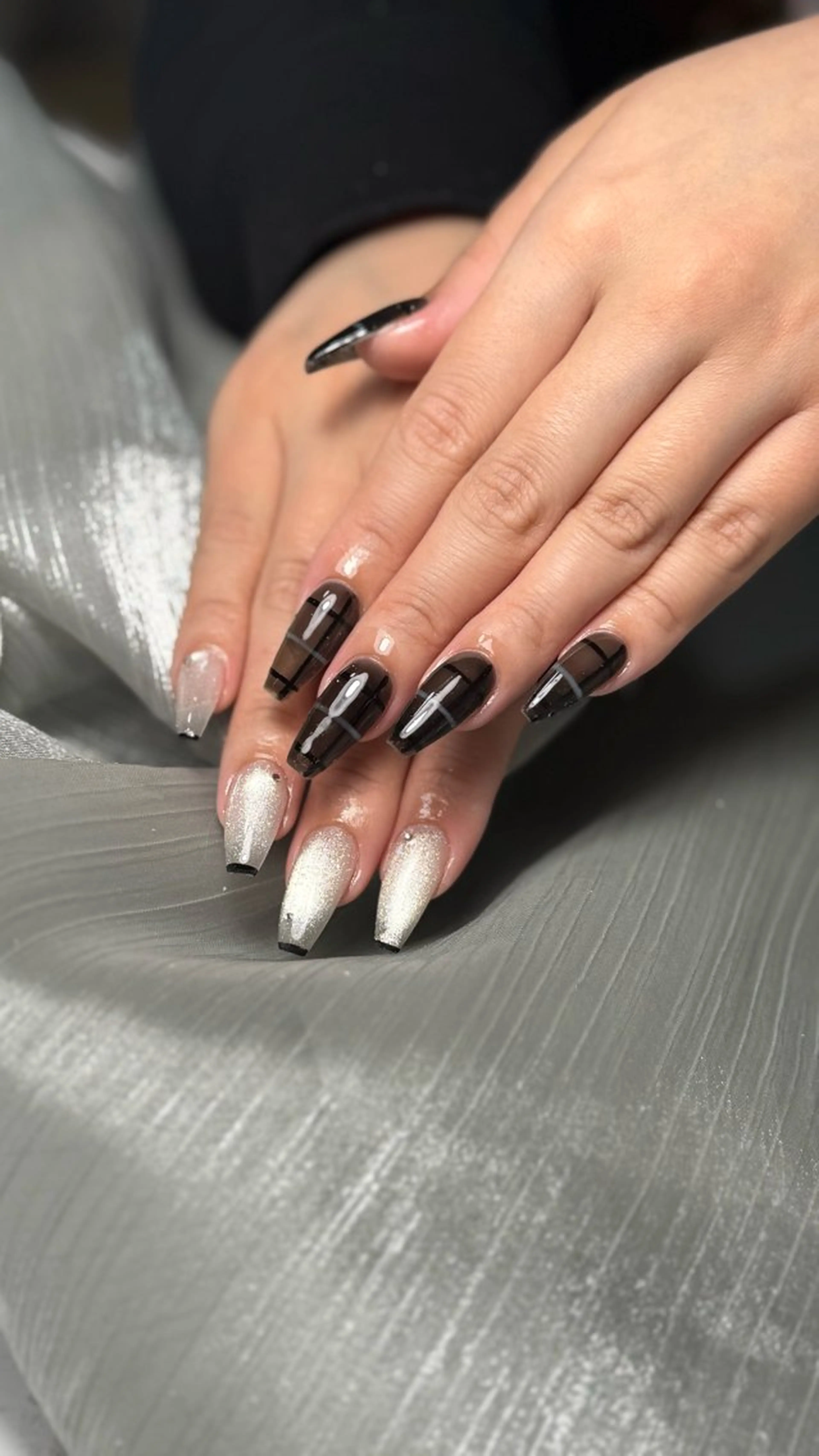 ネイル ルシイ🎀新宿長さ 出しパーツ専門店のネイルデザイン