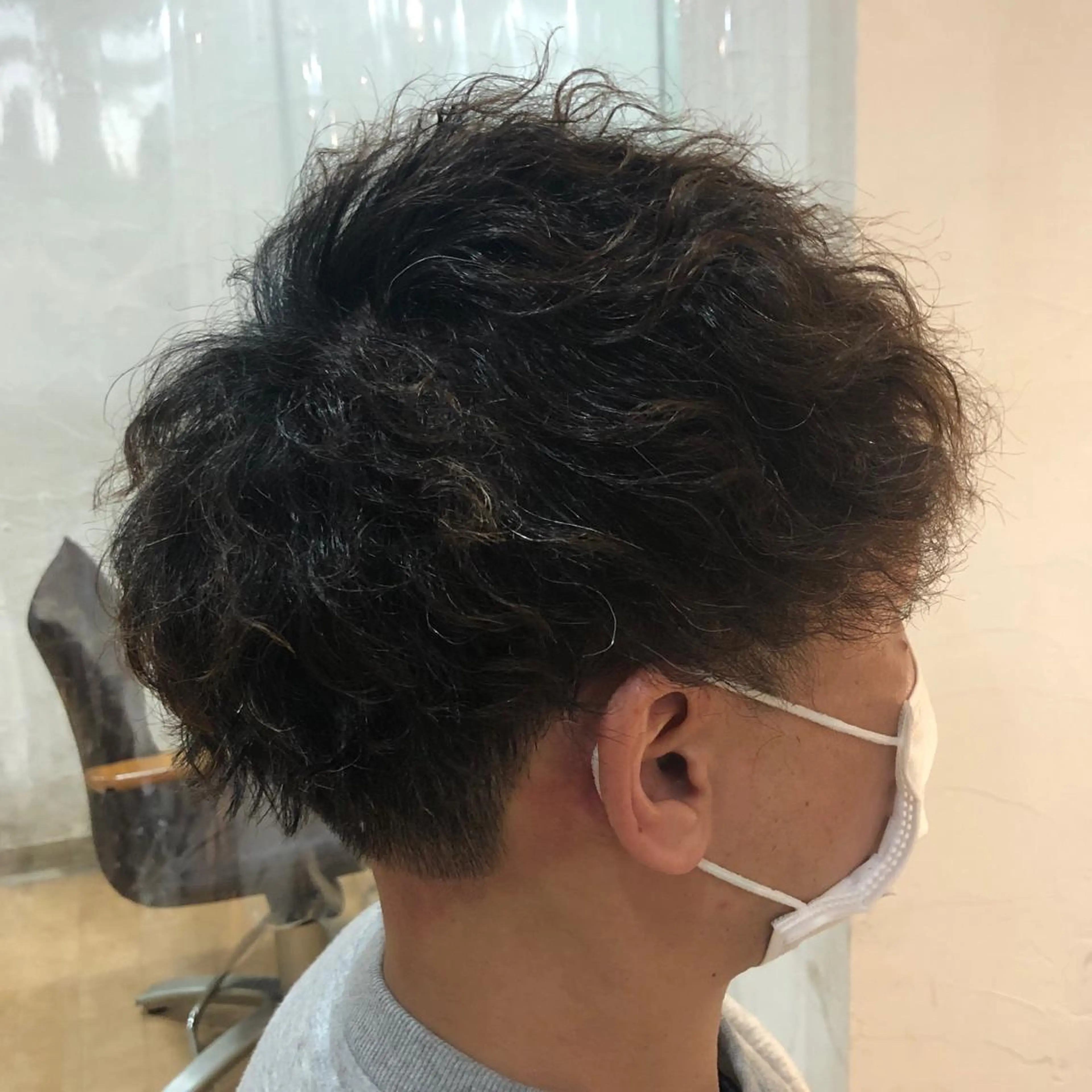 ショート パーマ メンズ メンズパーマ カット パーマ 圧倒的艶髪ストレート 山本翔大✨️のヘアスタイル