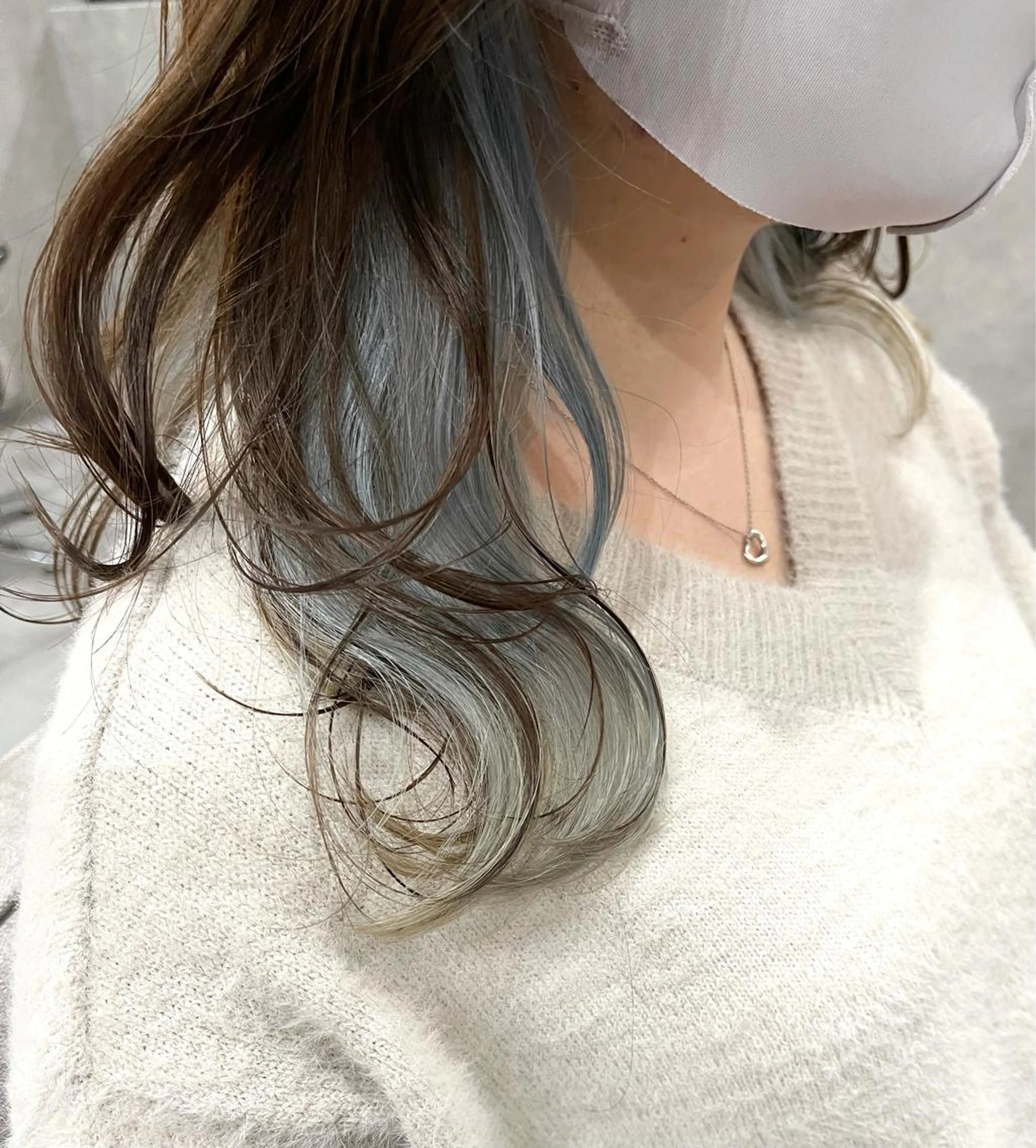 セミロング カラー カット ヘアカラー トリートメント 一ノ瀬 暁のヘアスタイル