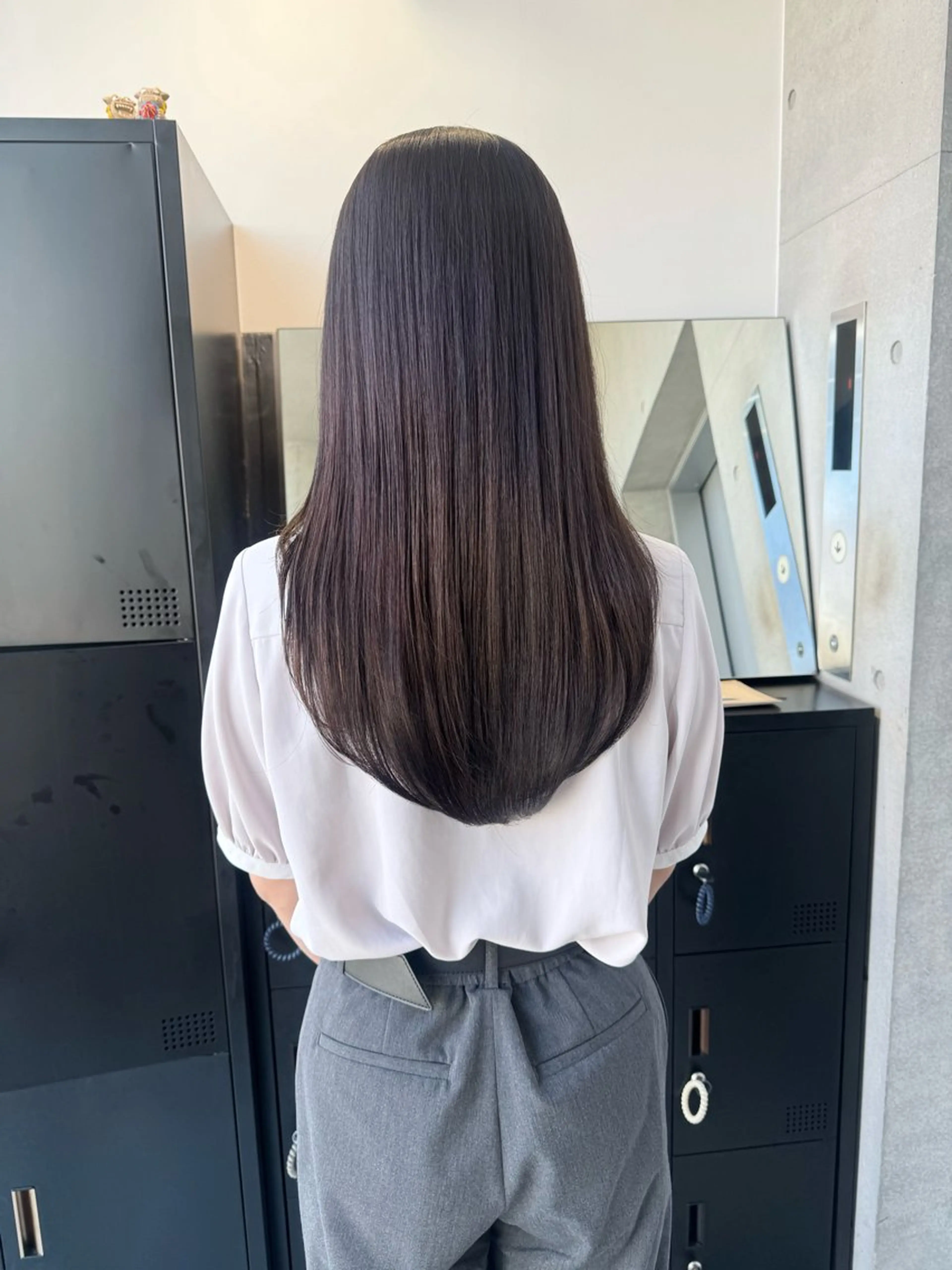 ロング カラー パーマ ヘアアレンジ カット ヘアカラー トリートメント 透明感/オリーブ/ グレージュ/YUKAのヘアスタイル