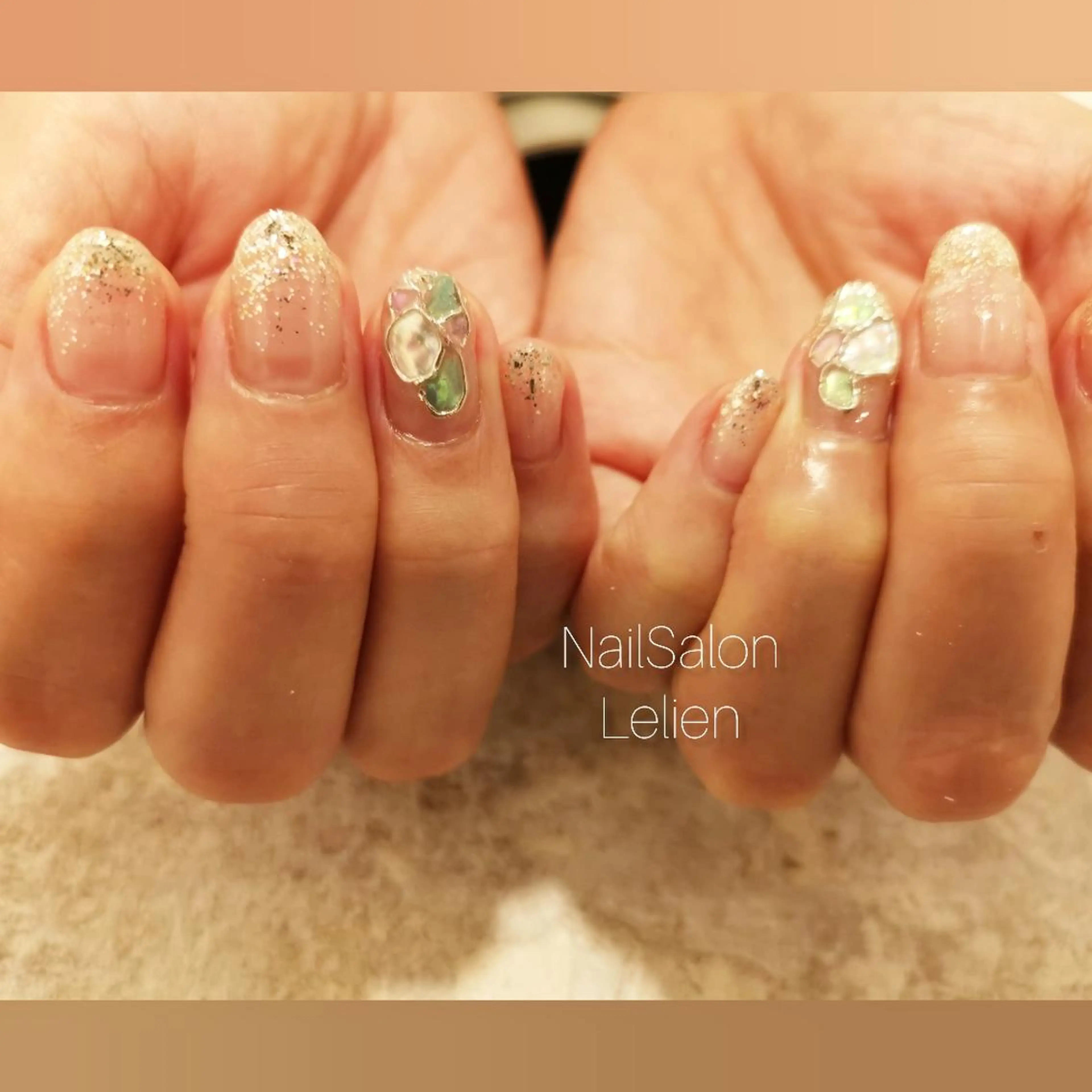 ネイル グラデーション ラメ(グリッター) ラメグラデーション ミラーネイル ネイルサロン Lelienルリエのネイルデザイン