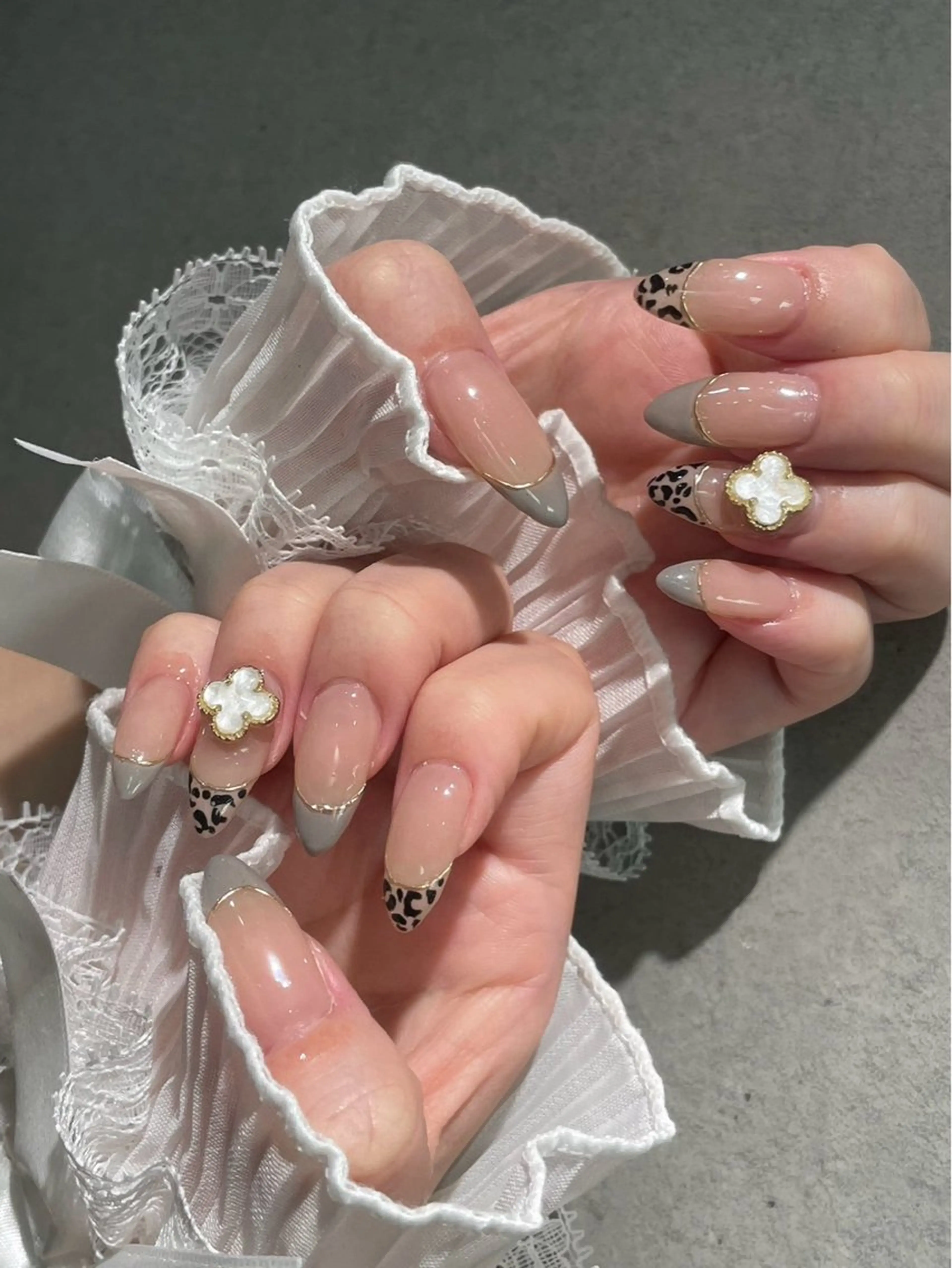 ネイル I-nailロング /ワンホン/キラキラのネイルデザイン