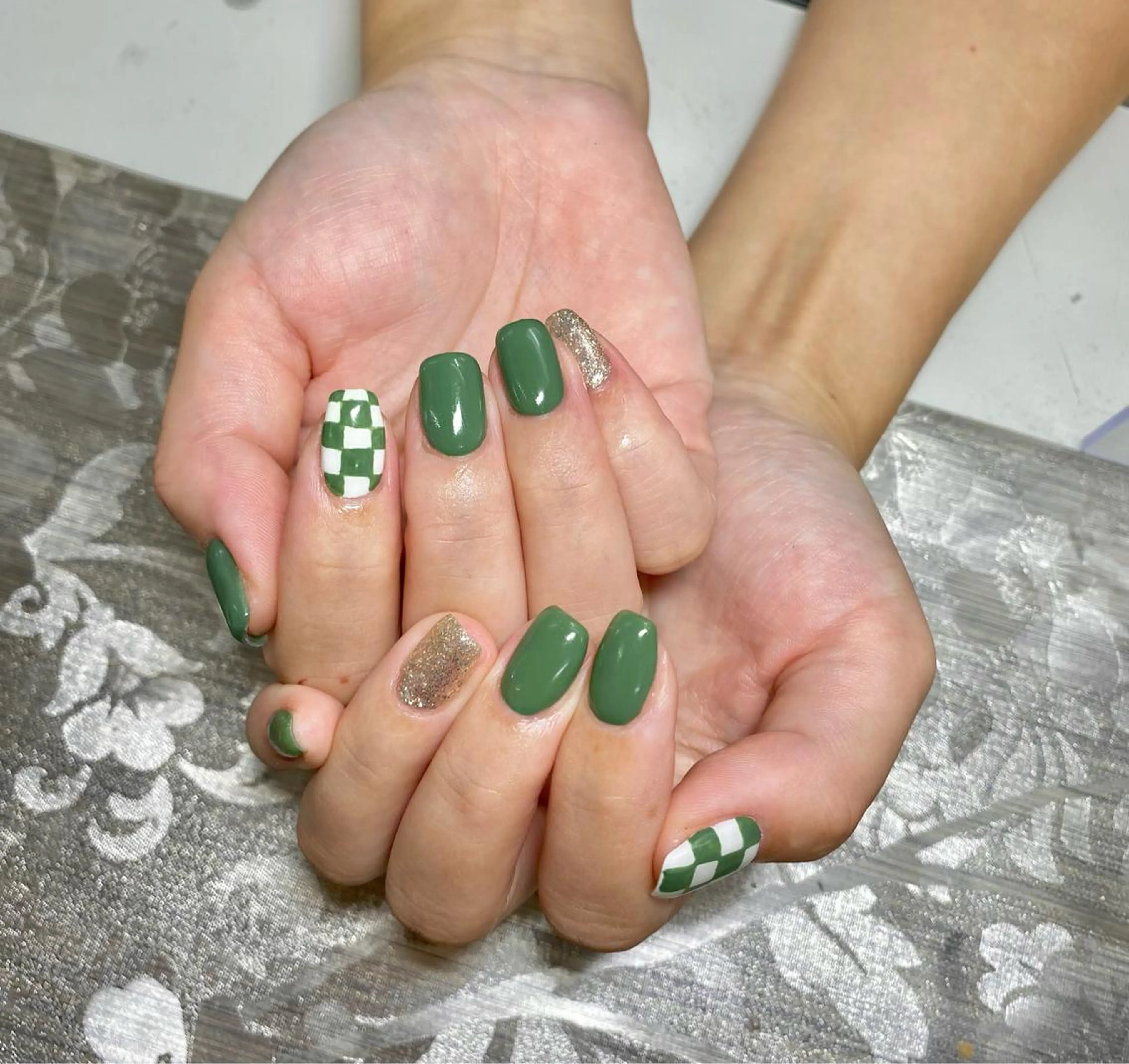 ネイル I-nailロング /ワンホン/キラキラのネイルデザイン