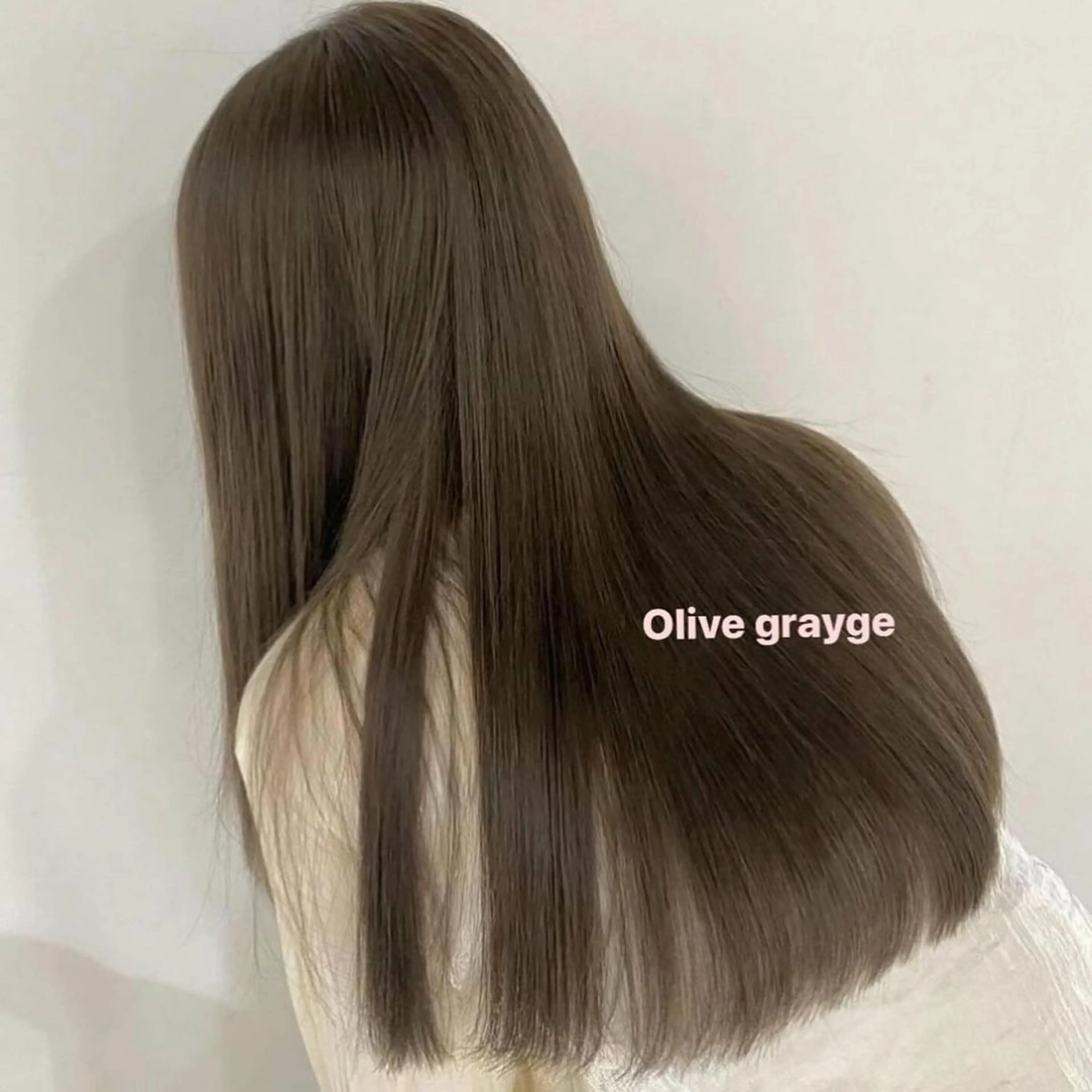 ロング カラー ベージュカラー ブリーチ ダブルカラー グレージュ ブリーチなしカラー ハイトーン/透け感 カラー🎀真香のヘアスタイル