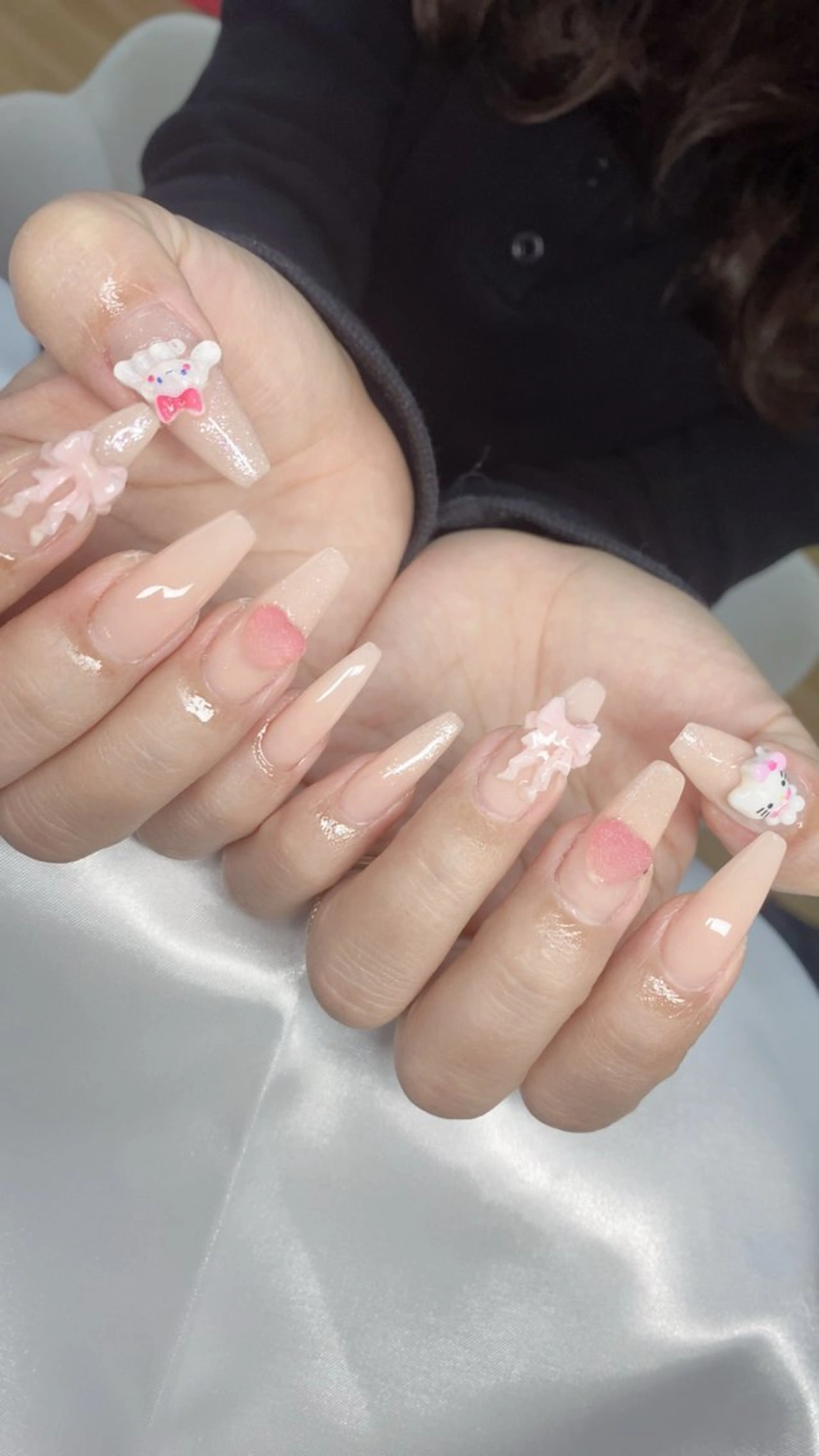 ネイル フレンチネイル グラデーション マグネットネイル ニュアンスネイル オフィスネイル ハンドネイル ハンドケア Rei _Nailのネイルデザイン