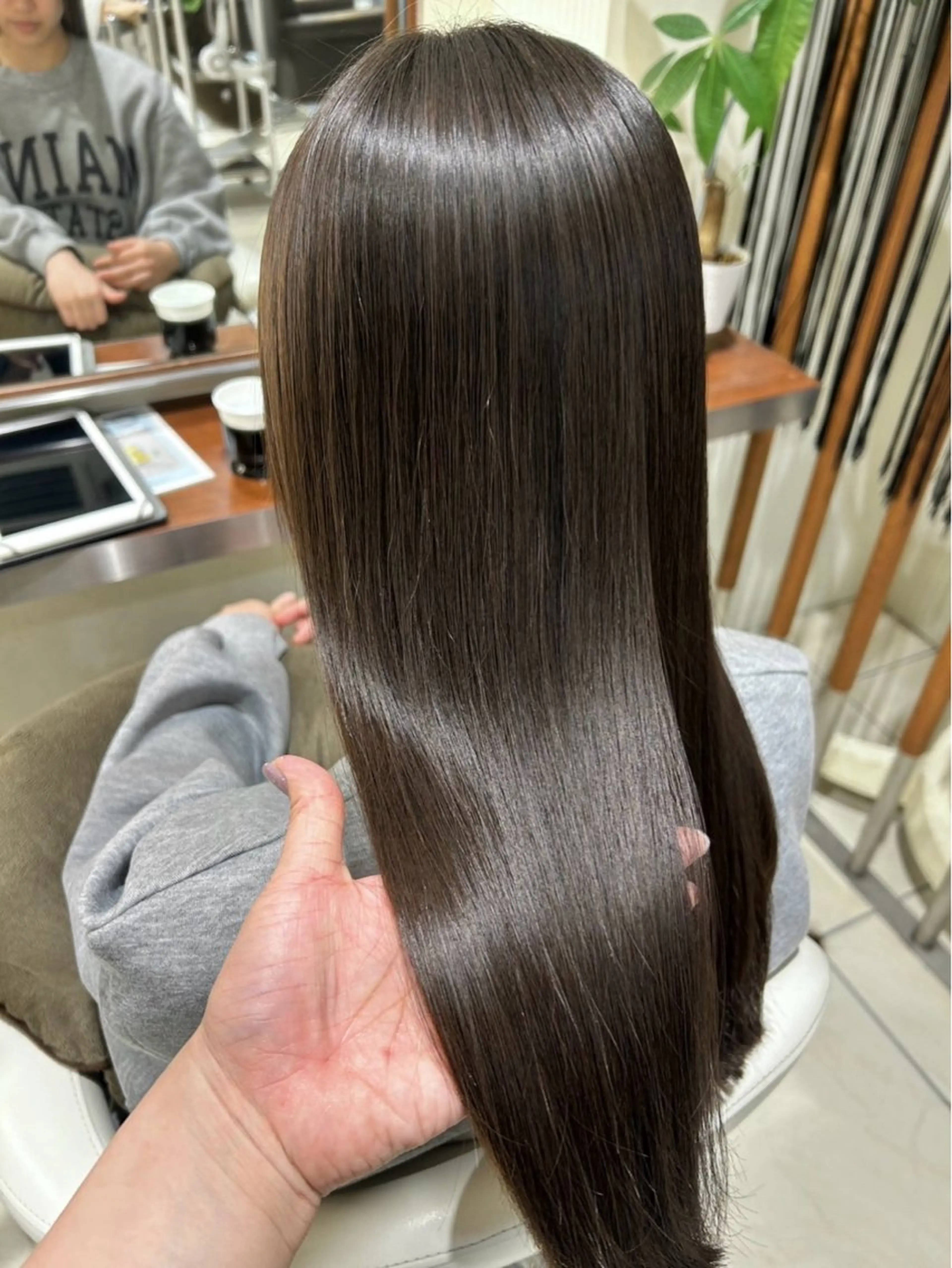 ロング カラー ブリーチ グレージュ ブリーチなしカラー ヘアカラー 吉長 彩香のヘアスタイル