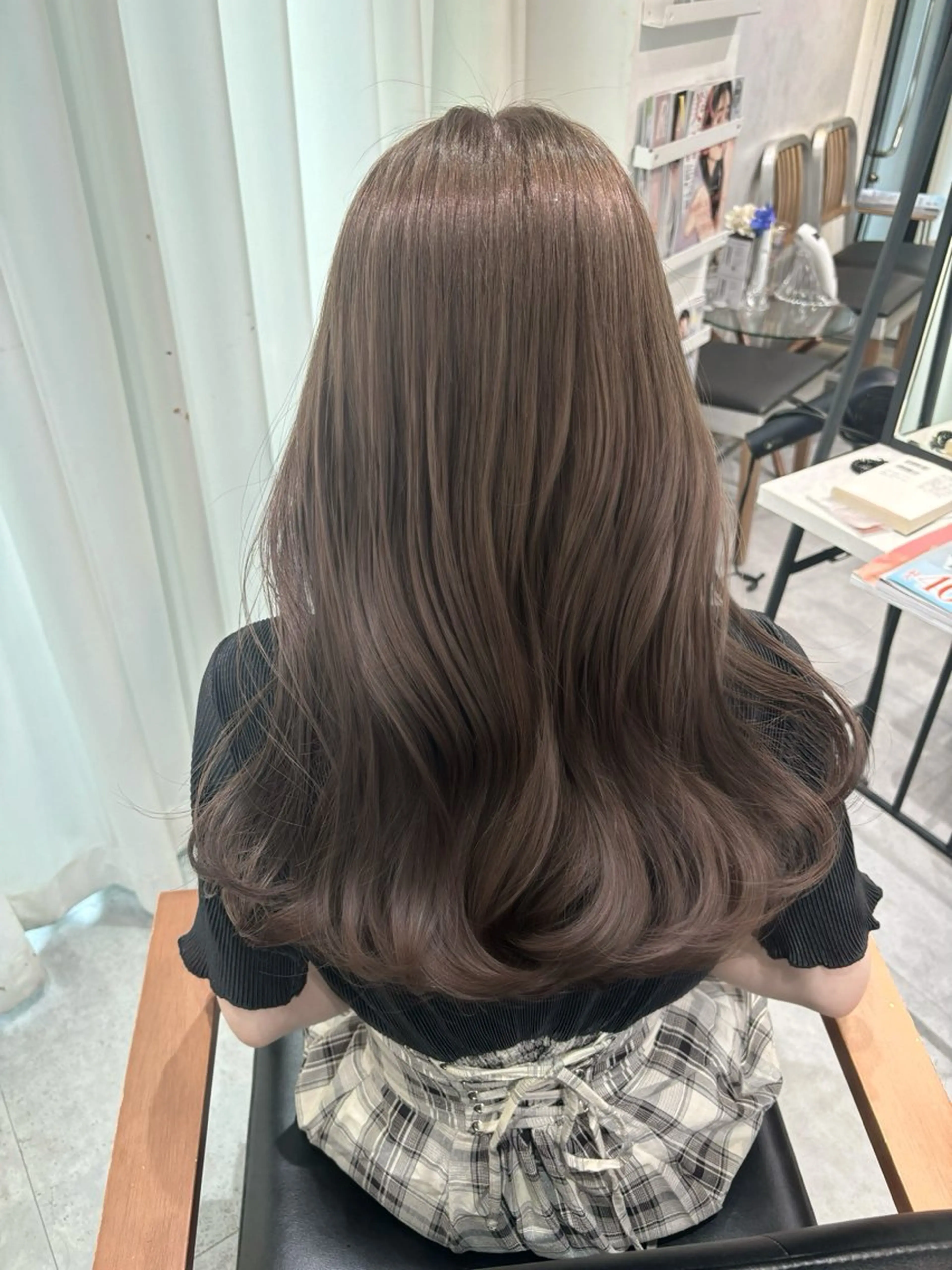 ロング カラー ベージュカラー 透明感カラー オリーブベージュ ‎Lby home 🪽mikuのヘアスタイル