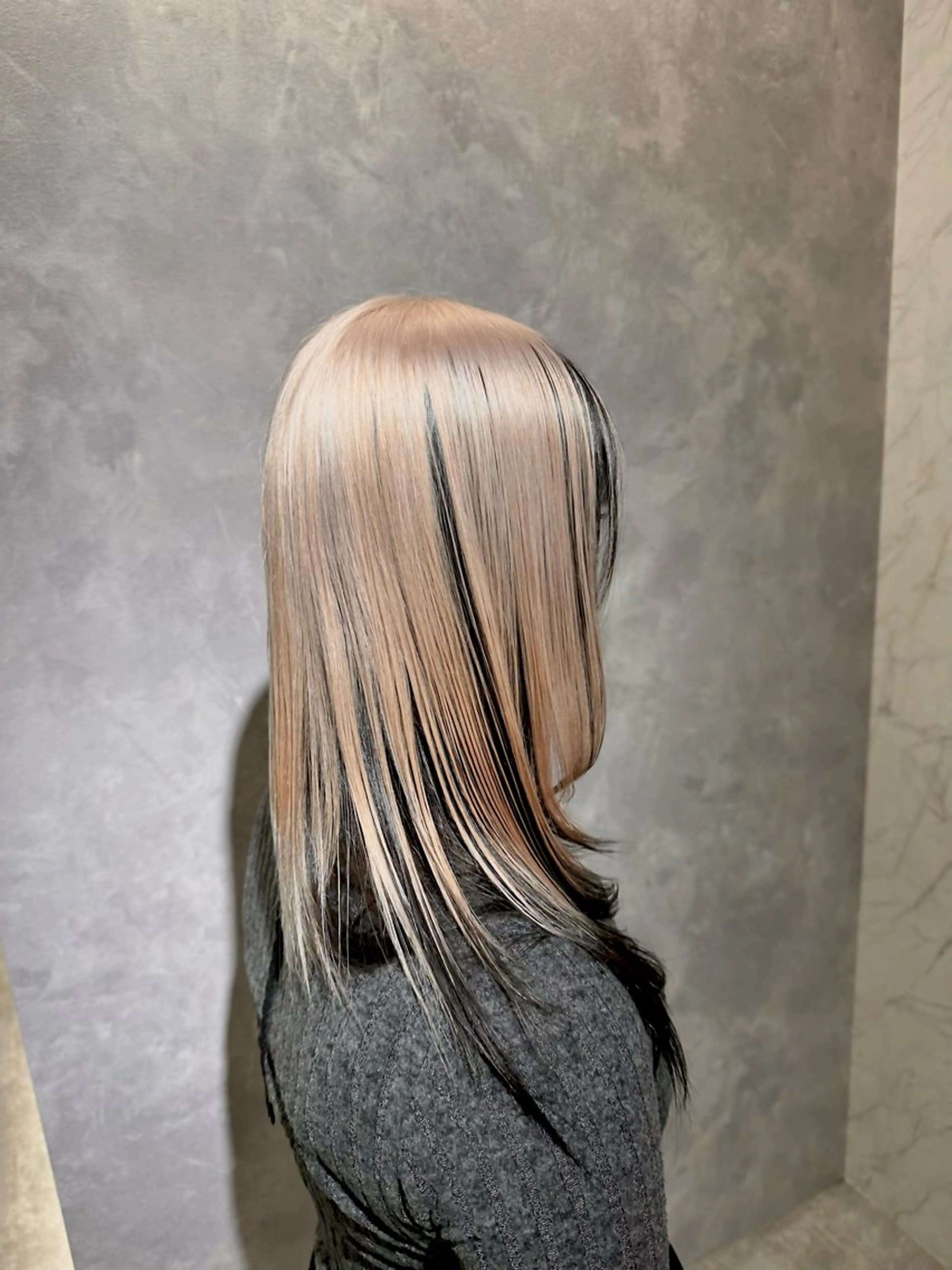 セミロング 中川 舞のヘアスタイル