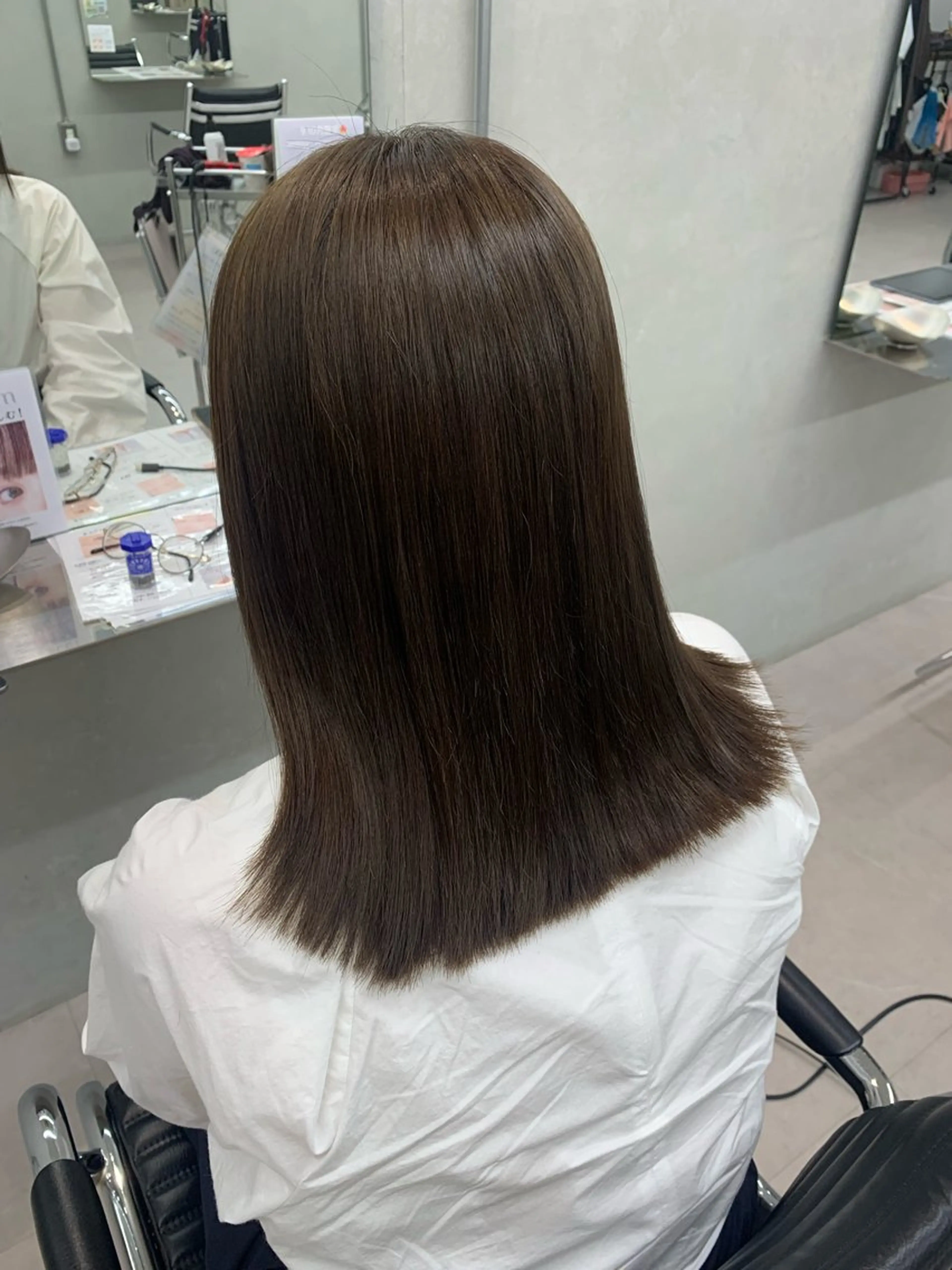 ロング カラー オリーブカラー io NANAのヘアスタイル