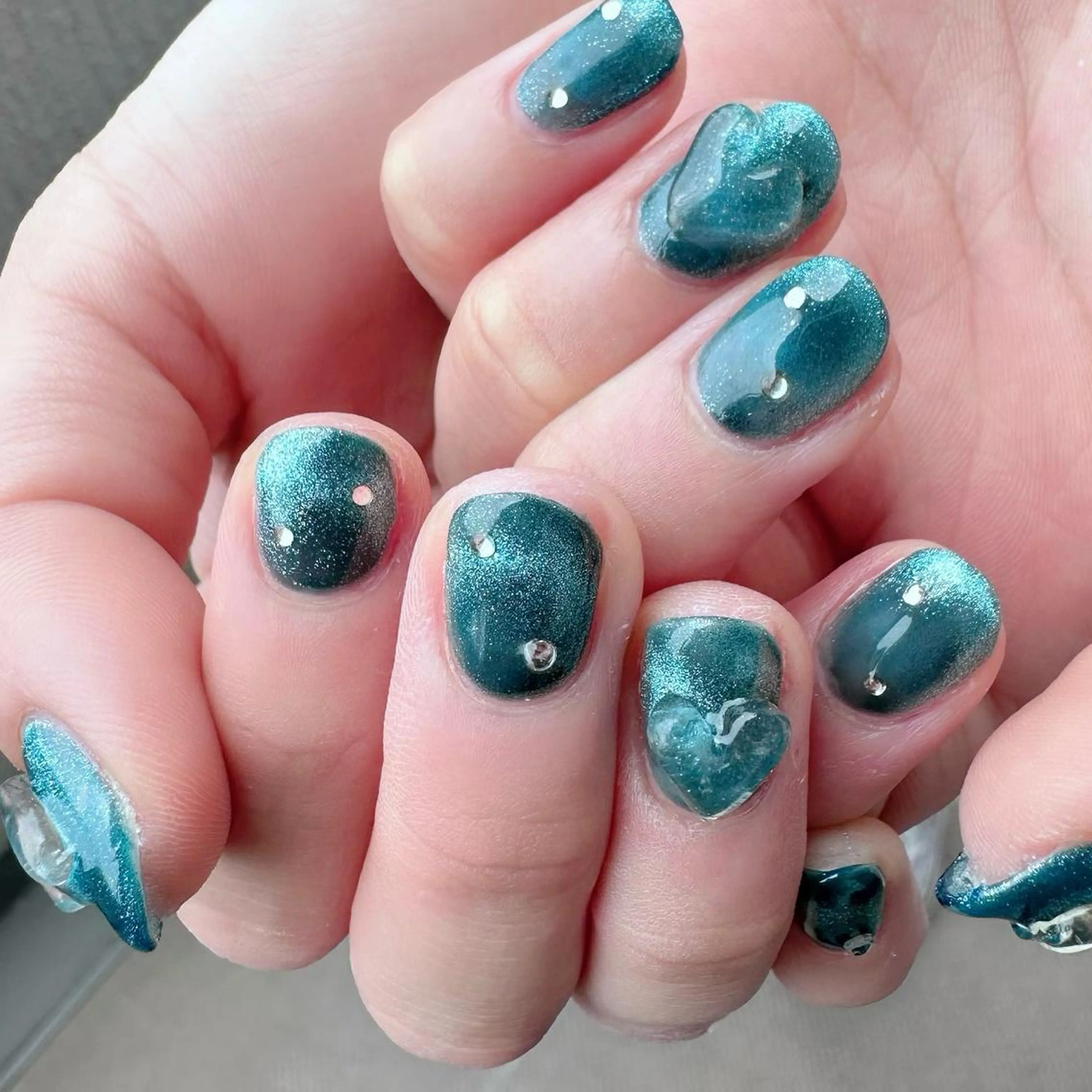 ネイル 新山 聖のネイルデザイン