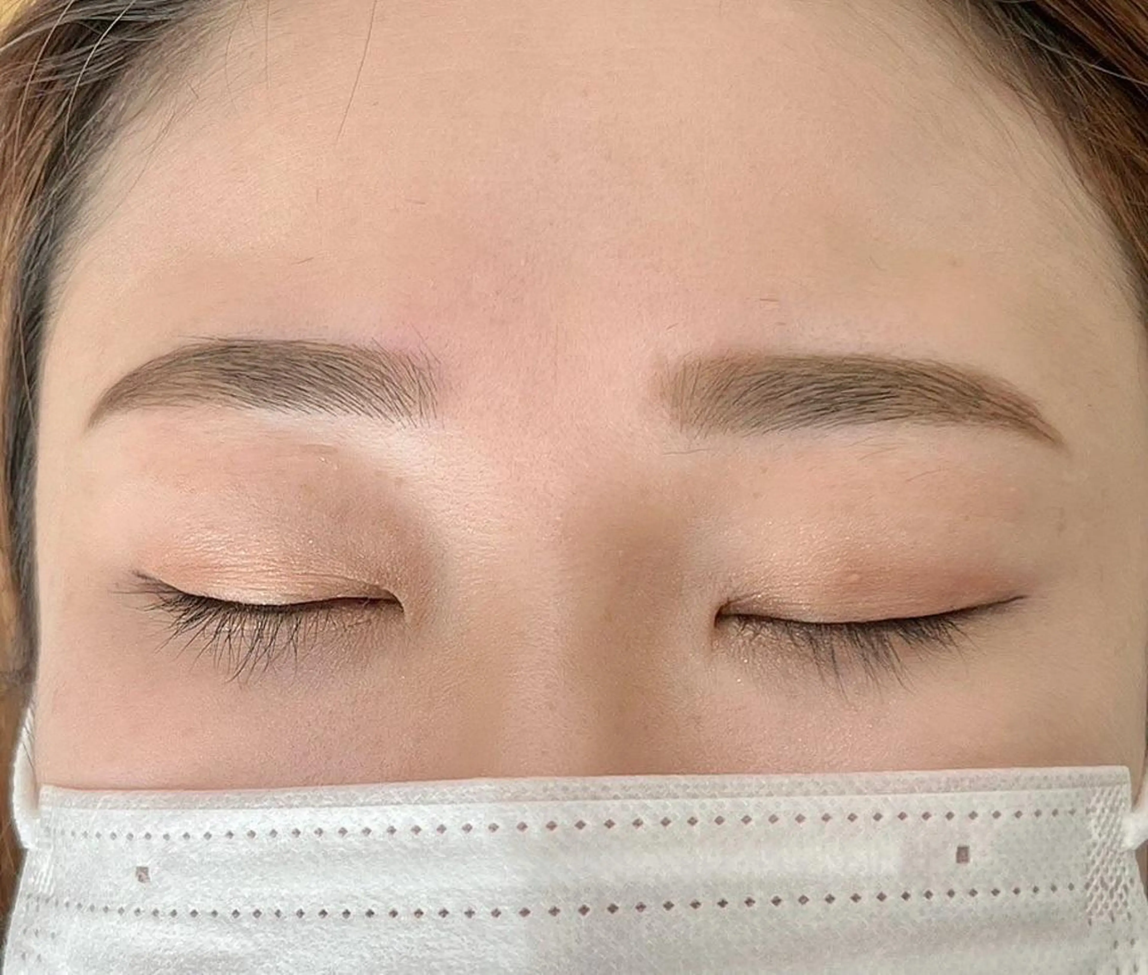 アイブロウ 眉毛ワックス脱毛 WHITE EYE 田井　初季の眉毛・アイブロウイメージ