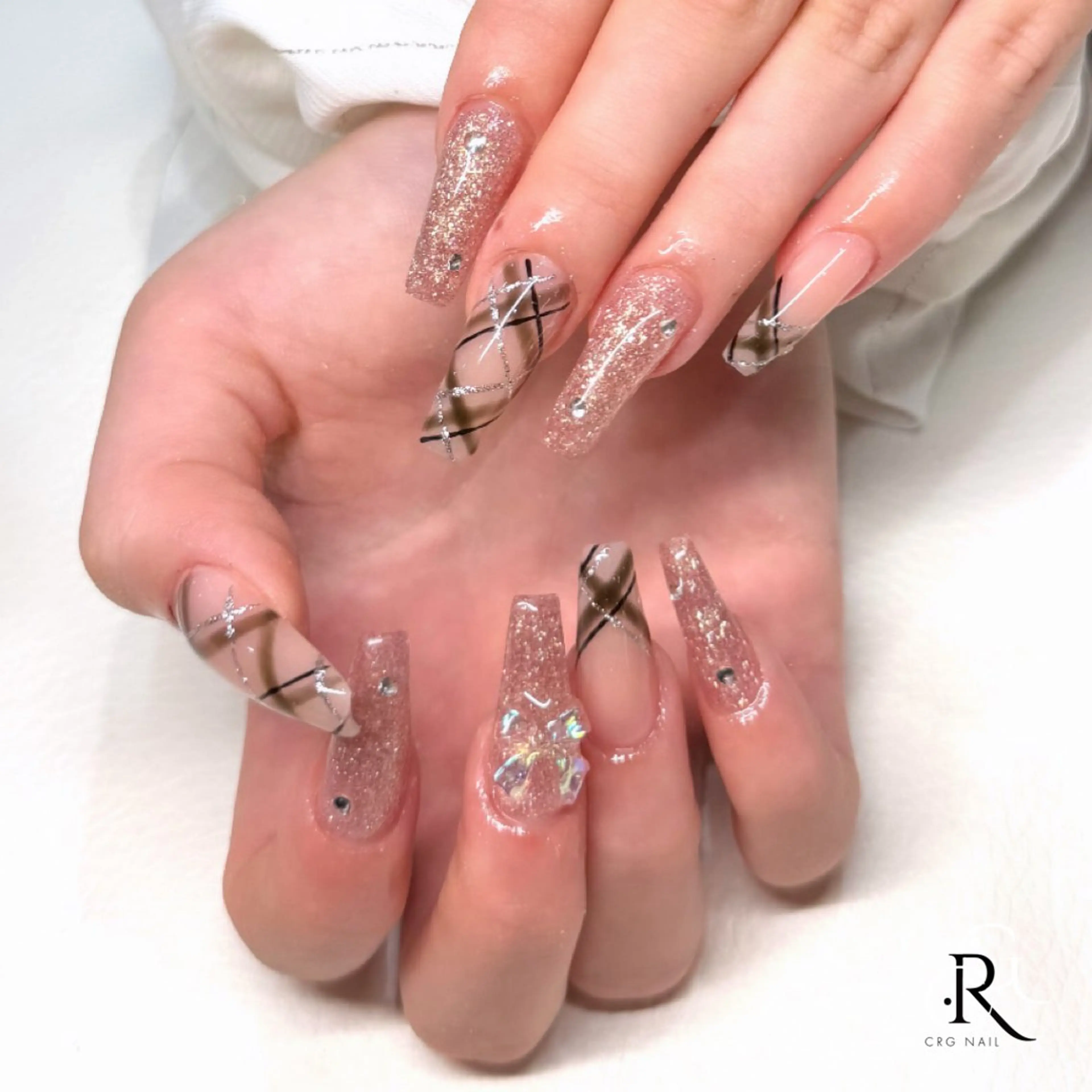 ネイル ハンドネイル 美フォルム✨ CRG　RURIのネイルデザイン