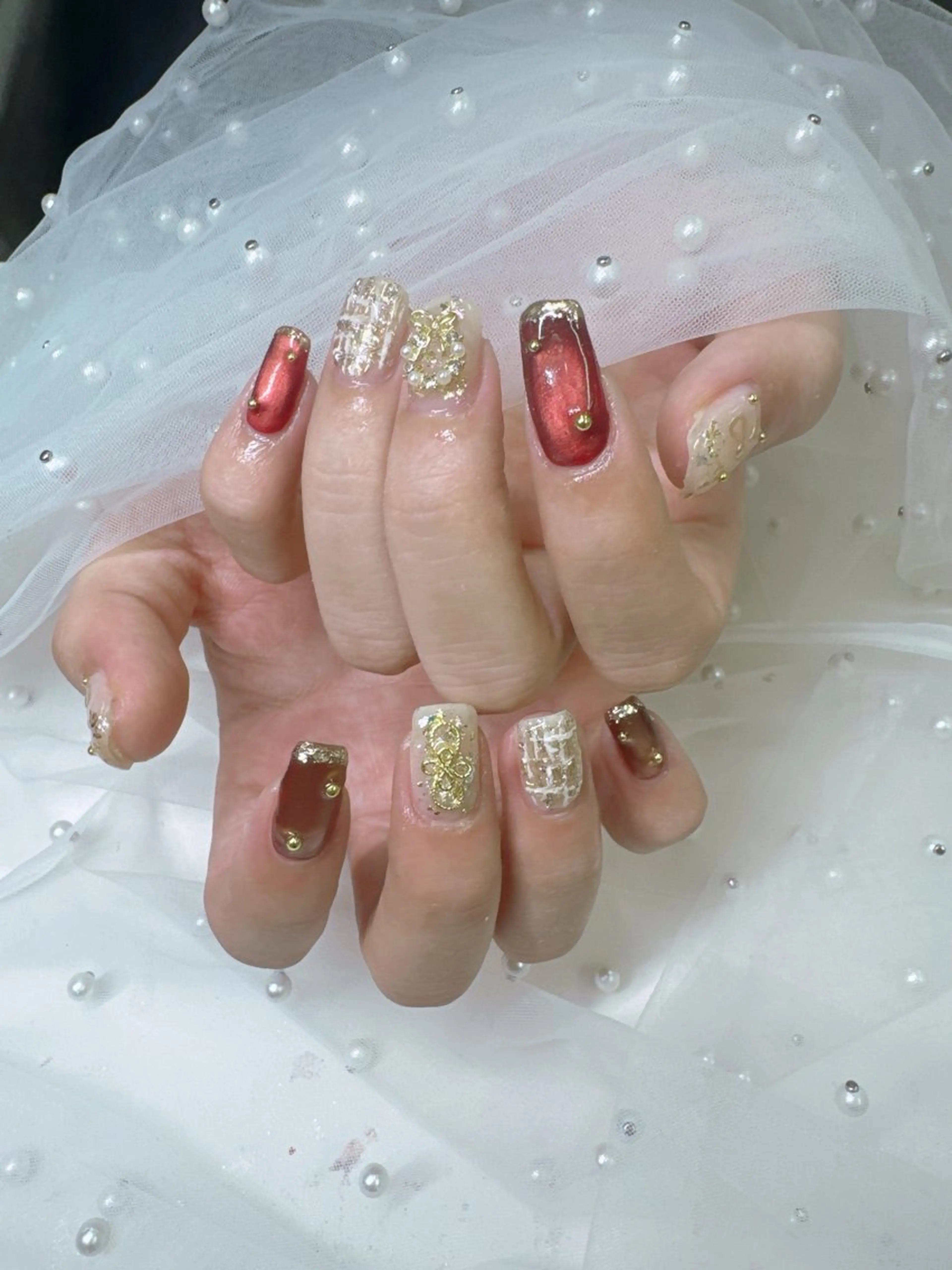 ネイル フレンチネイル ジェルネイル ガラスフレンチ キラキラネイル パラジェル ハンドネイル Queeens nailのネイルデザイン