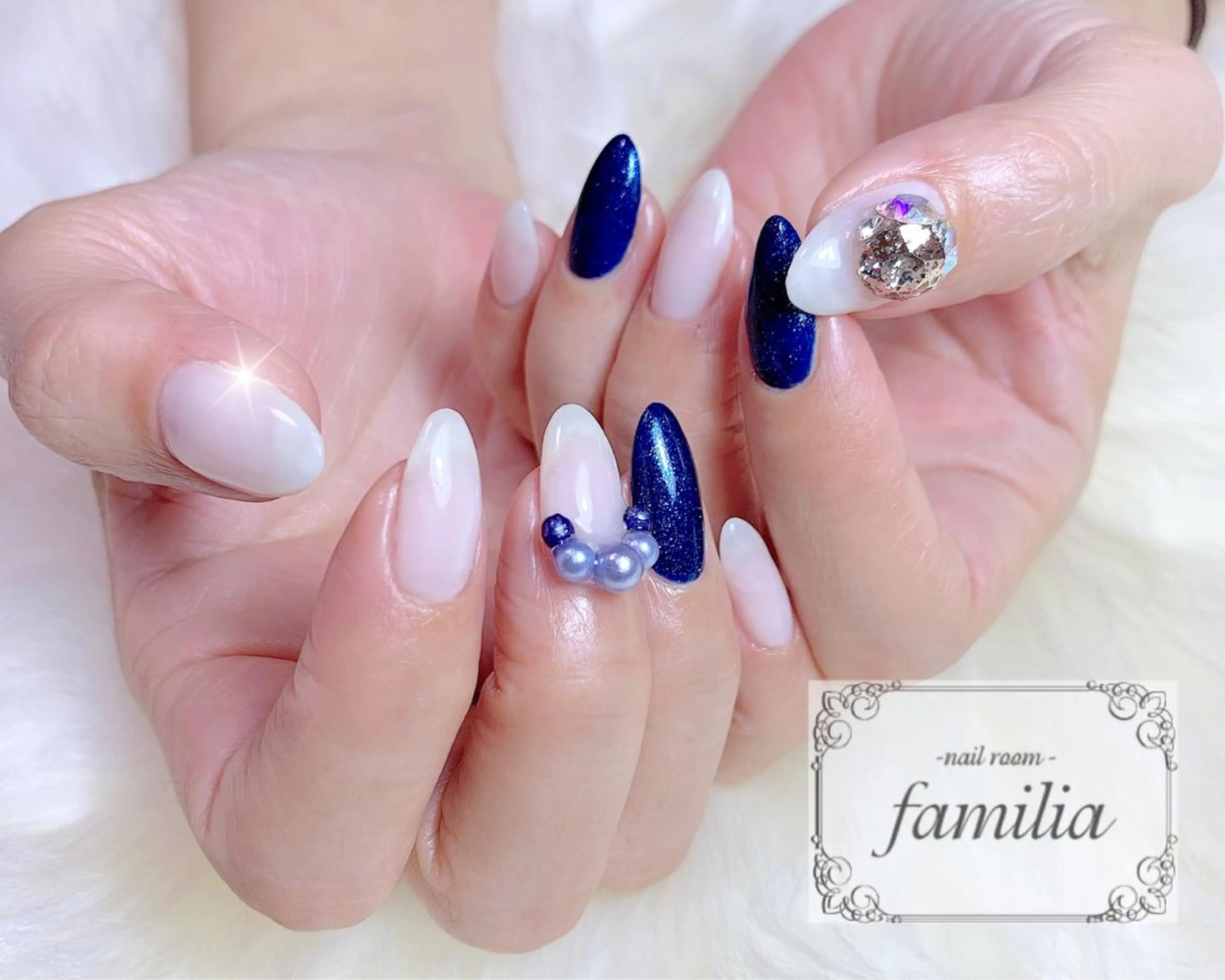 ネイル シンプルネイル -nailroom- familiaのネイルデザイン