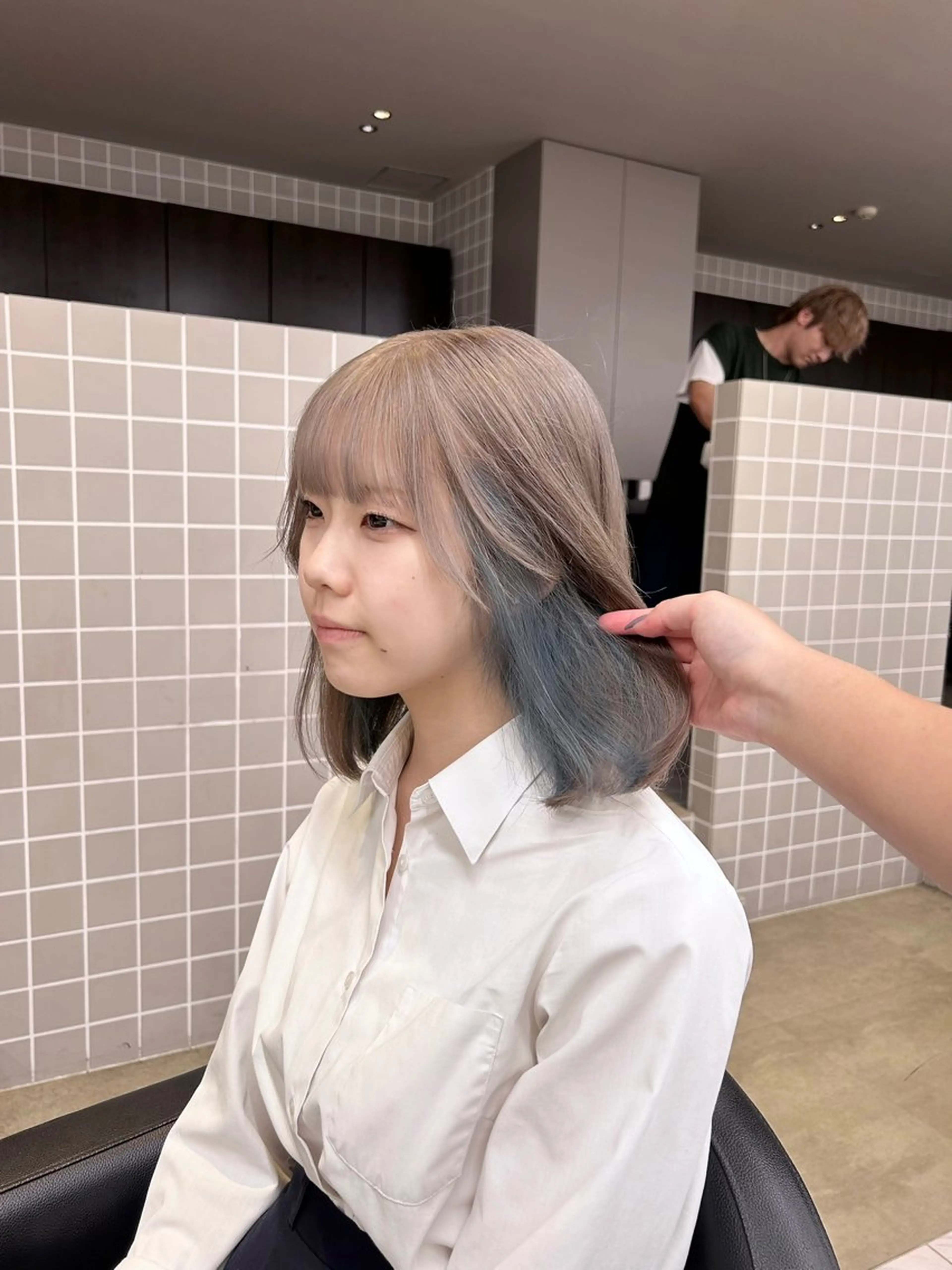 カラー ヘアカラー トリートメント 透明感ベージュ🤎 ナチュラルレイヤーのヘアスタイル