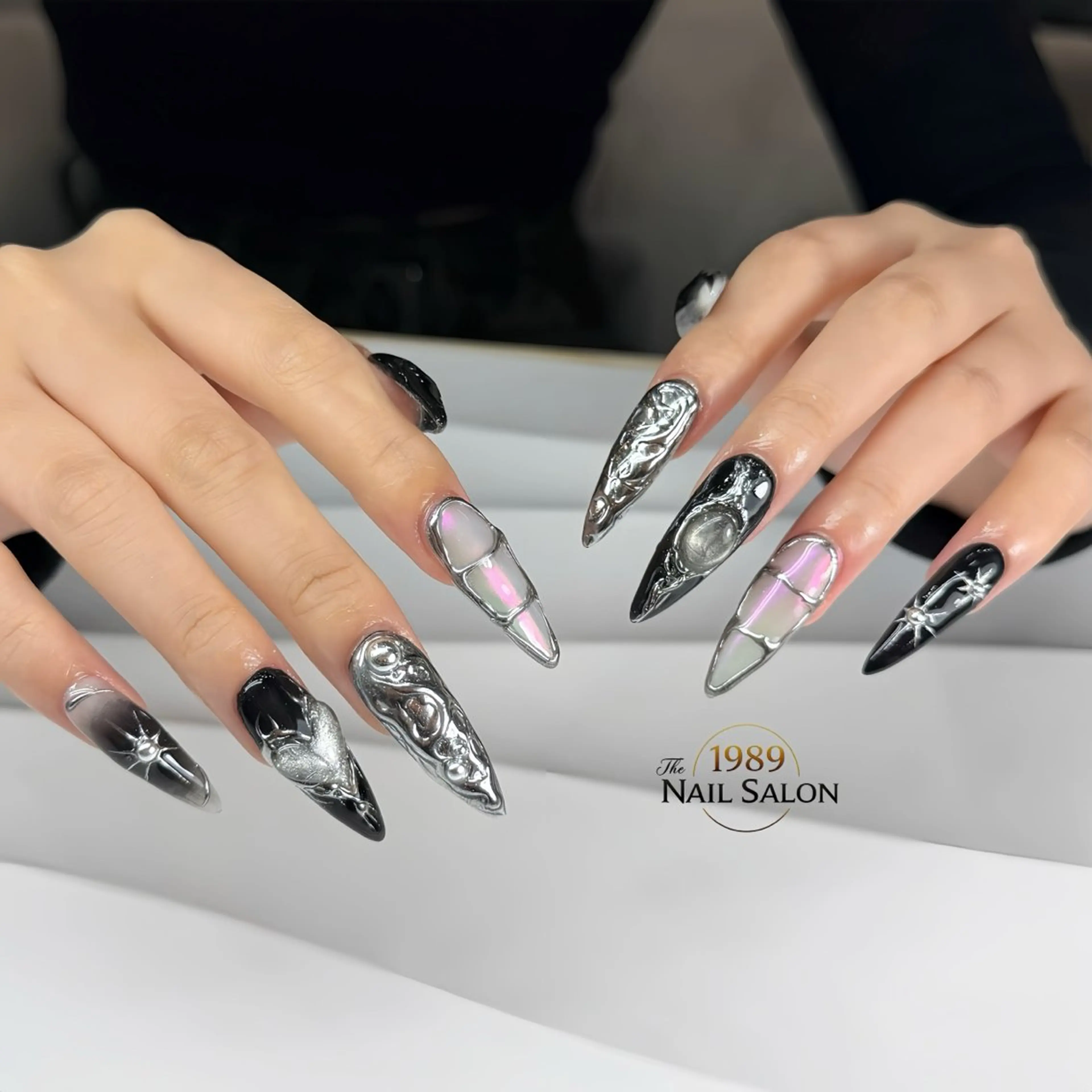 ネイル ハンドネイル The 1989 Nail Salonのネイルデザイン