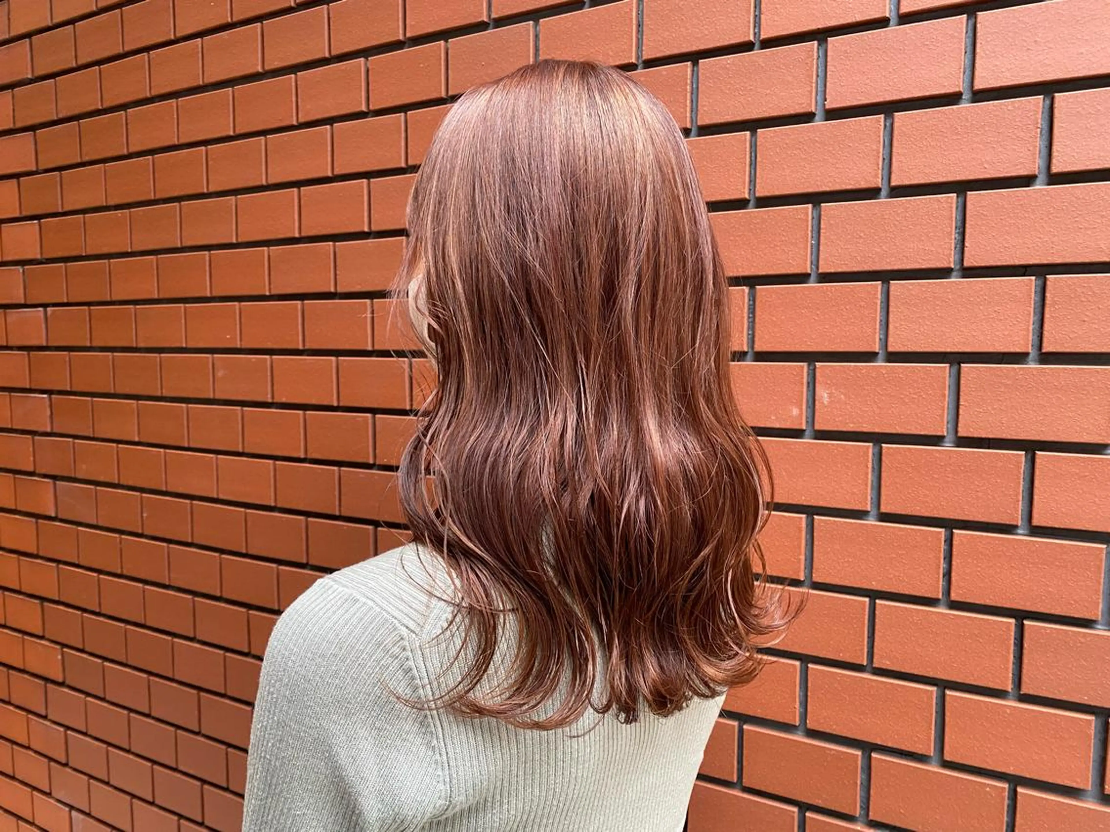 セミロング カラー ブリーチ ブラウンカラー ケアブリーチ 透明感カラー ダブルカラー nagisa /縮毛矯正のヘアスタイル