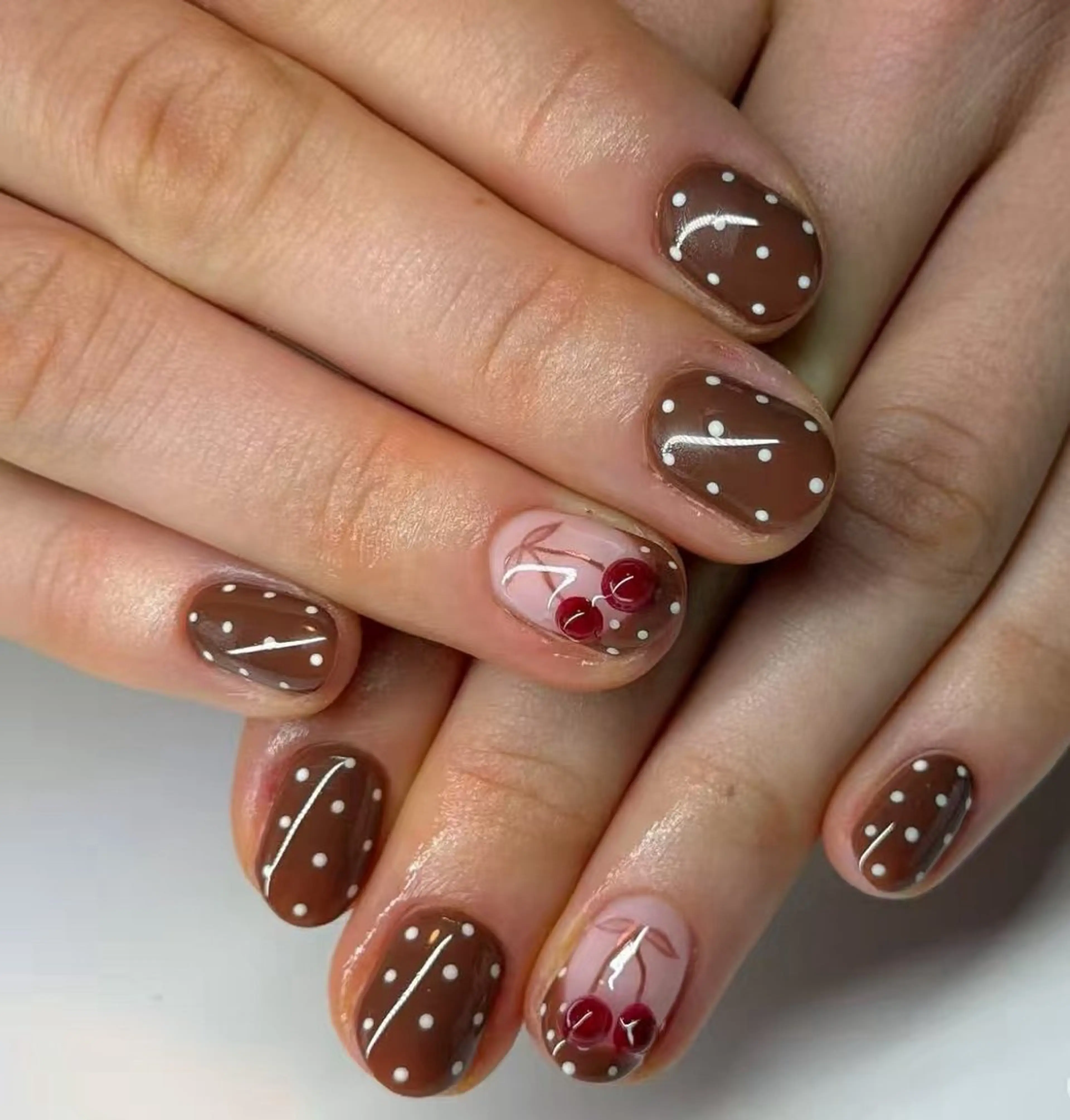 ネイル ハンドネイル MoonNail ユリ🌸のネイルデザイン