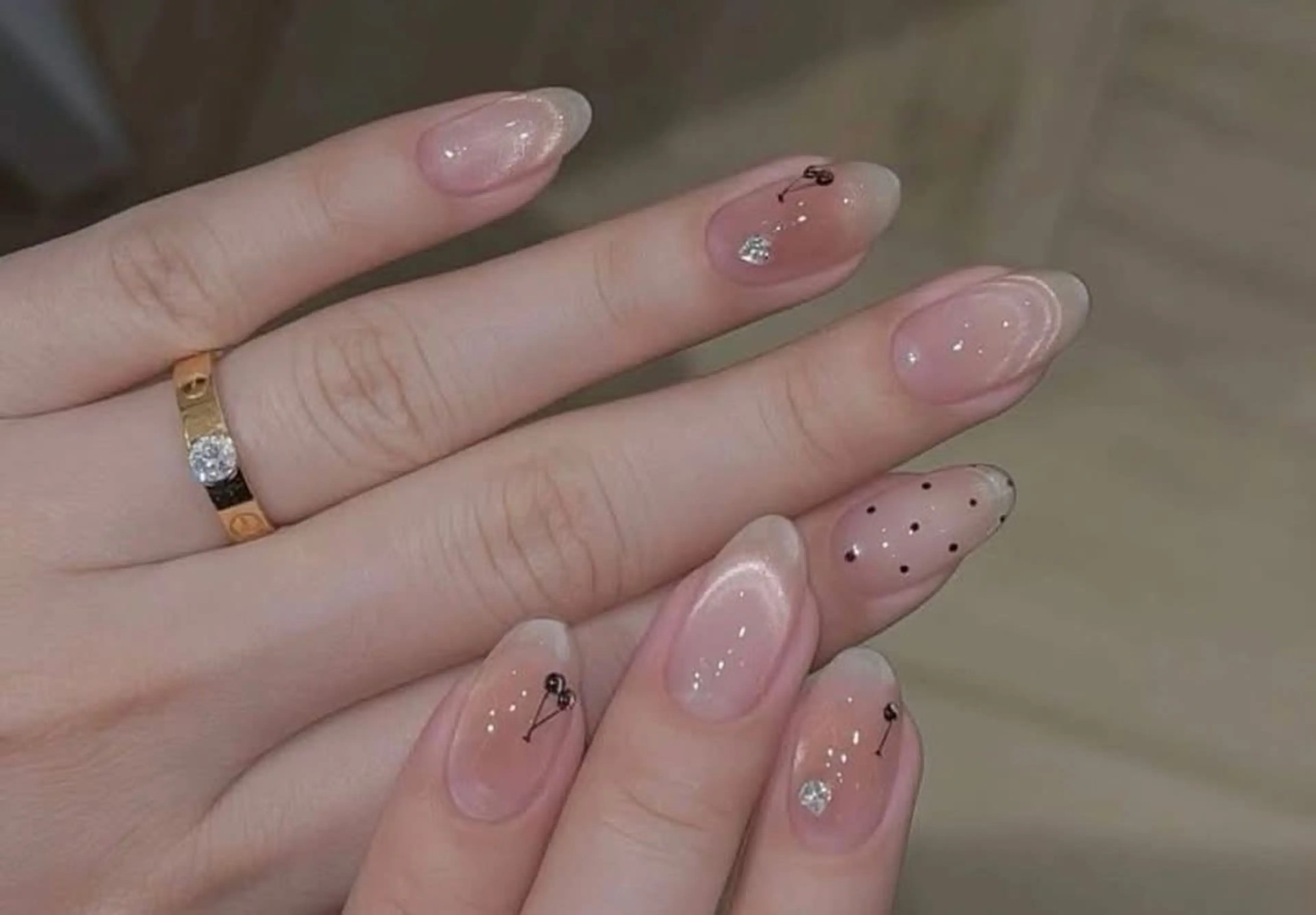 ネイル ハンドネイル T. Leeのネイルデザイン