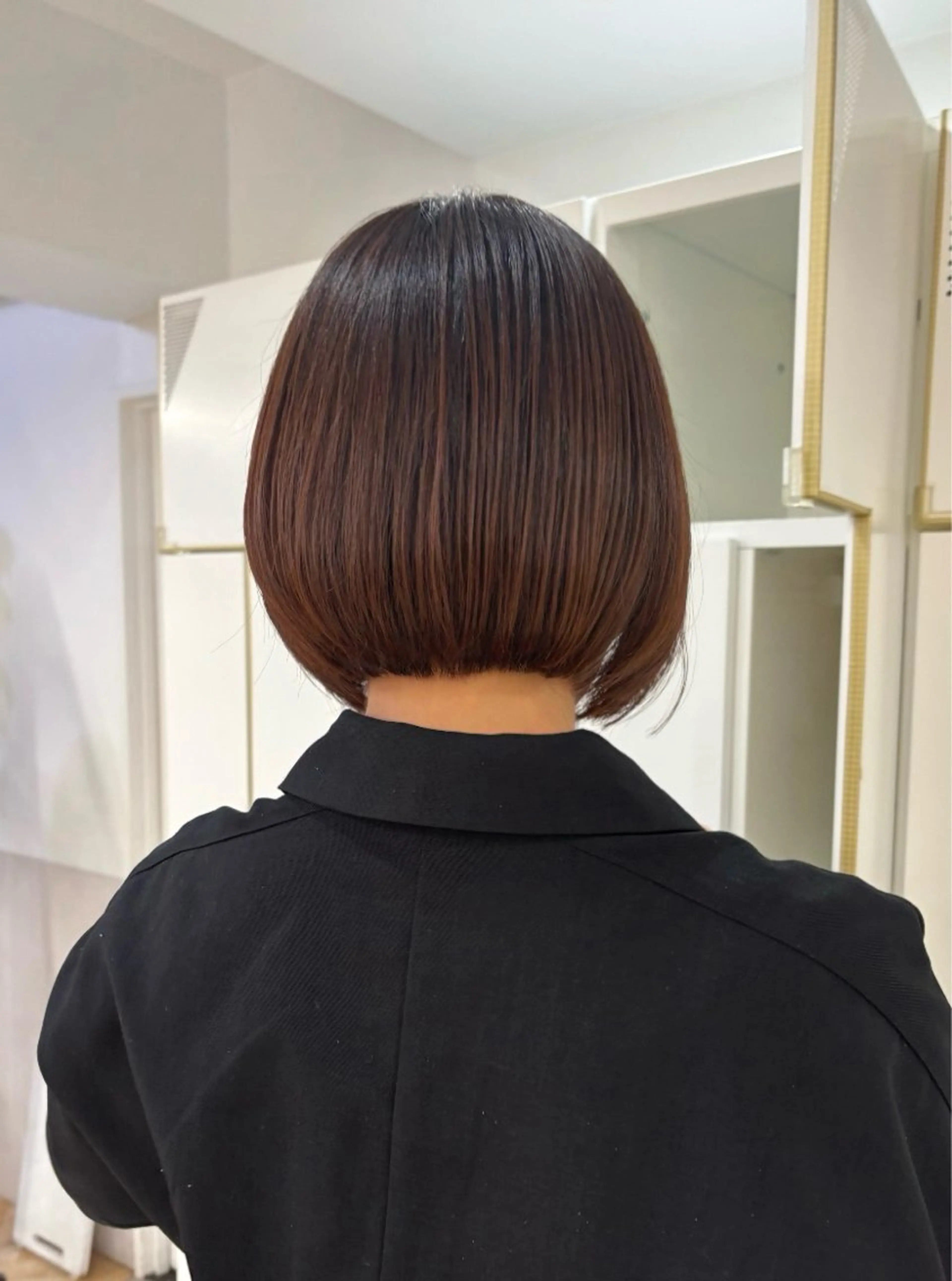 ミディアム カット ヘアカラー トリートメント 🎀クロスパーマ／ ボブ🎀MOMONAのヘアスタイル