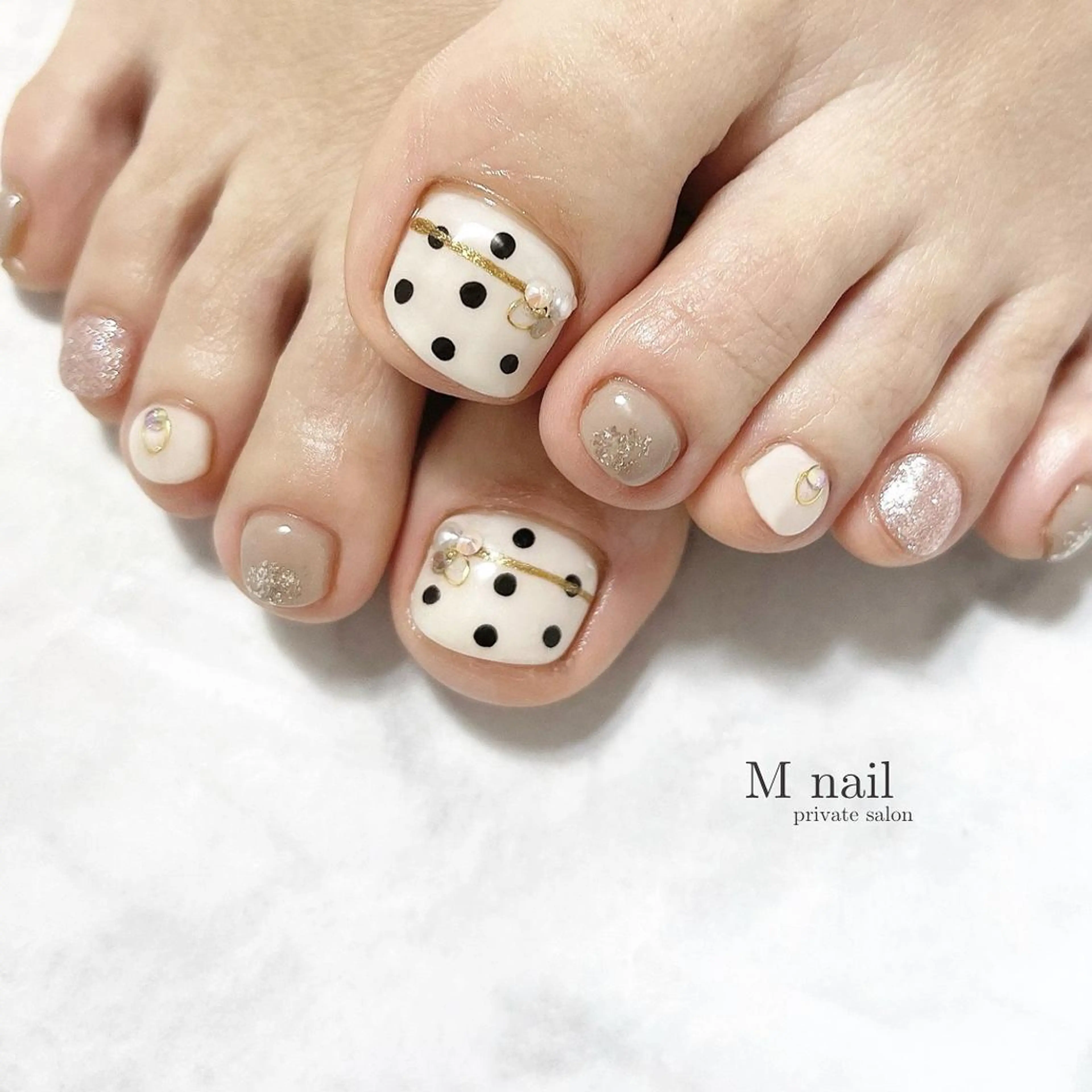 ネイル ドット ハンドネイル M　nail所属・M nailのネイルデザイン