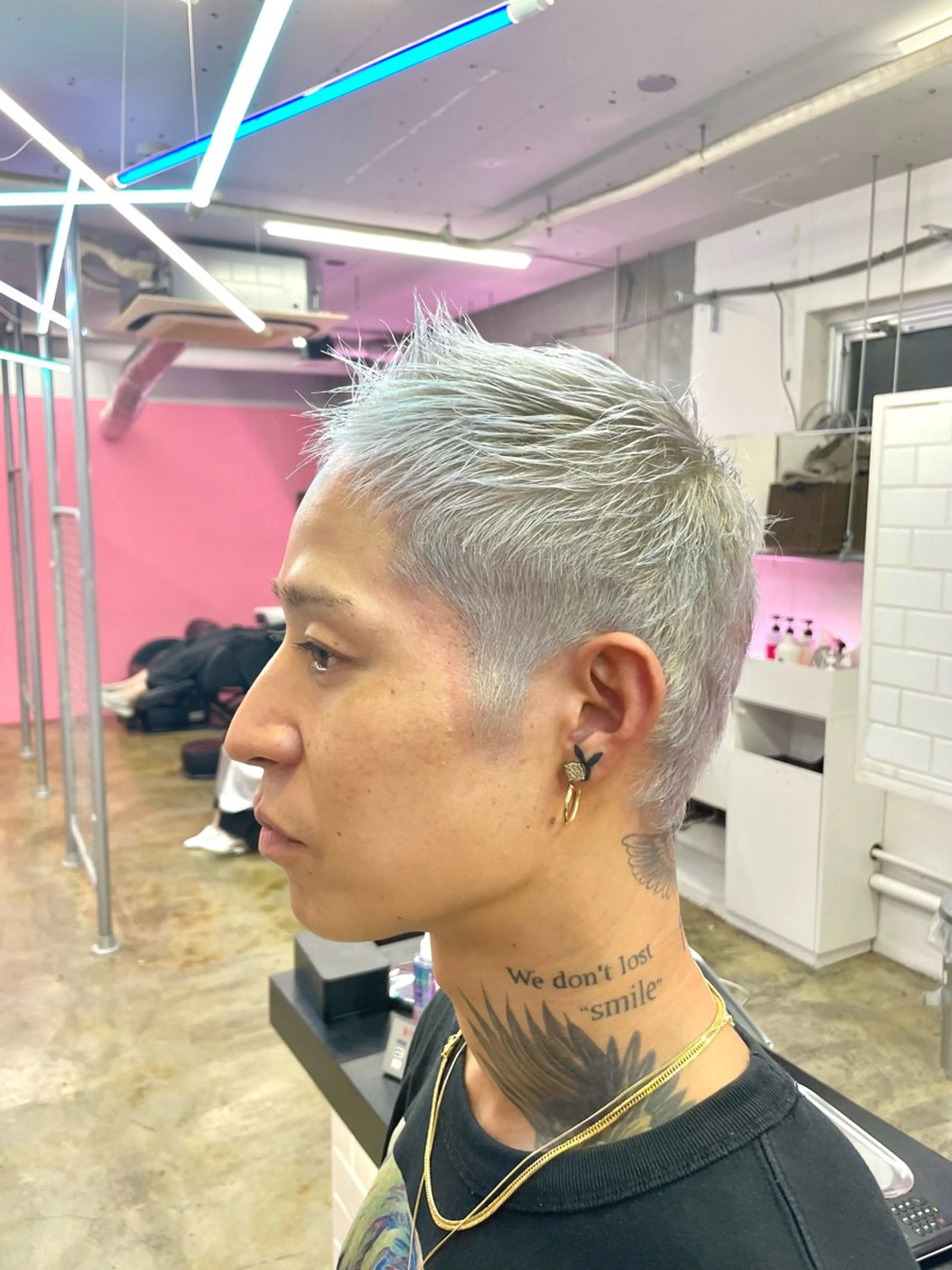 ショート カラー メンズ カット ヘアカラー トリートメント ヘアセット ザクザクレイヤー 🍀/ブリーチ/小田のヘアスタイル