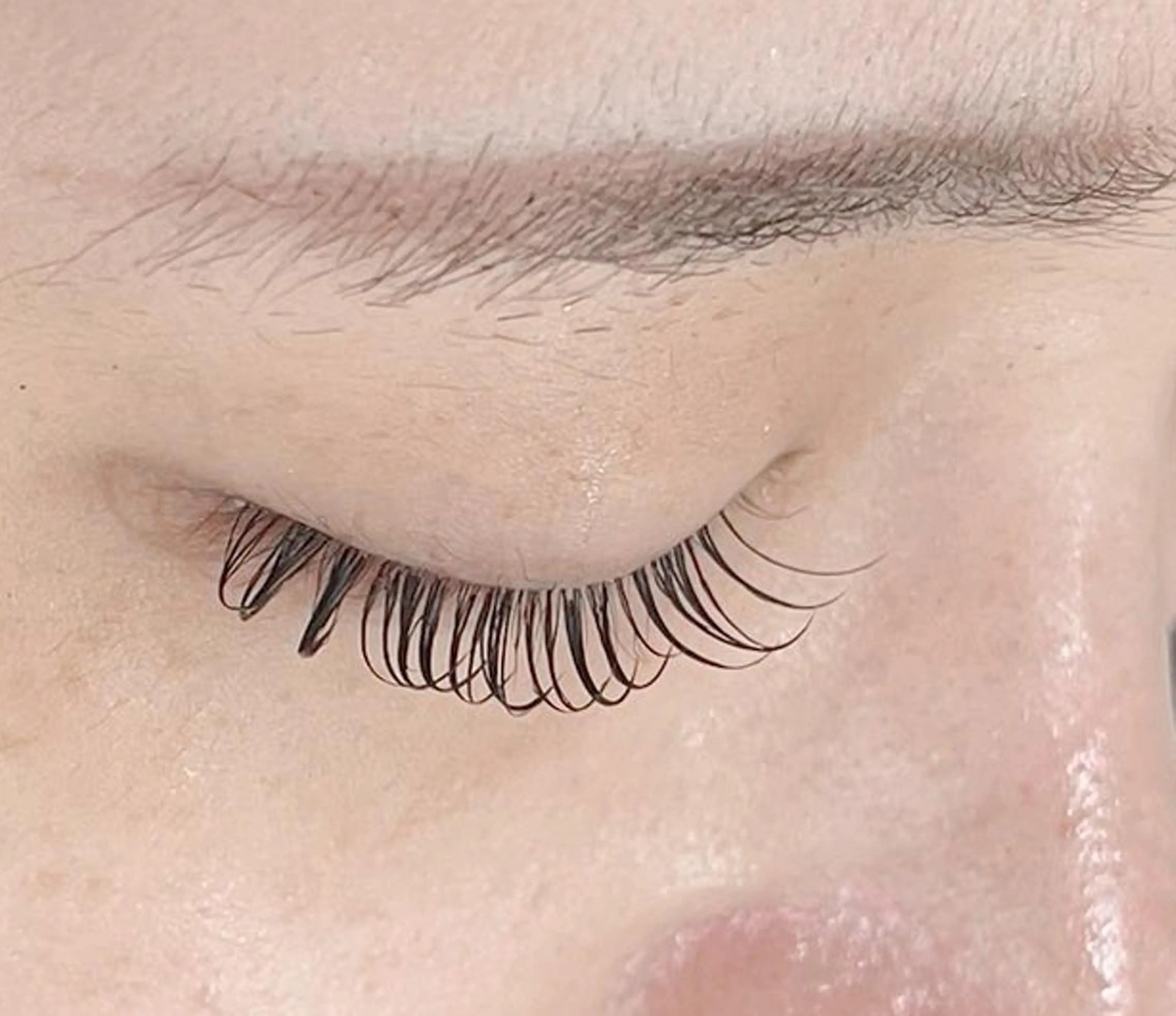 マツエク・マツパ マツエク ABマツエクネイルサ ロンソウソウのマツエク・マツパデザイン