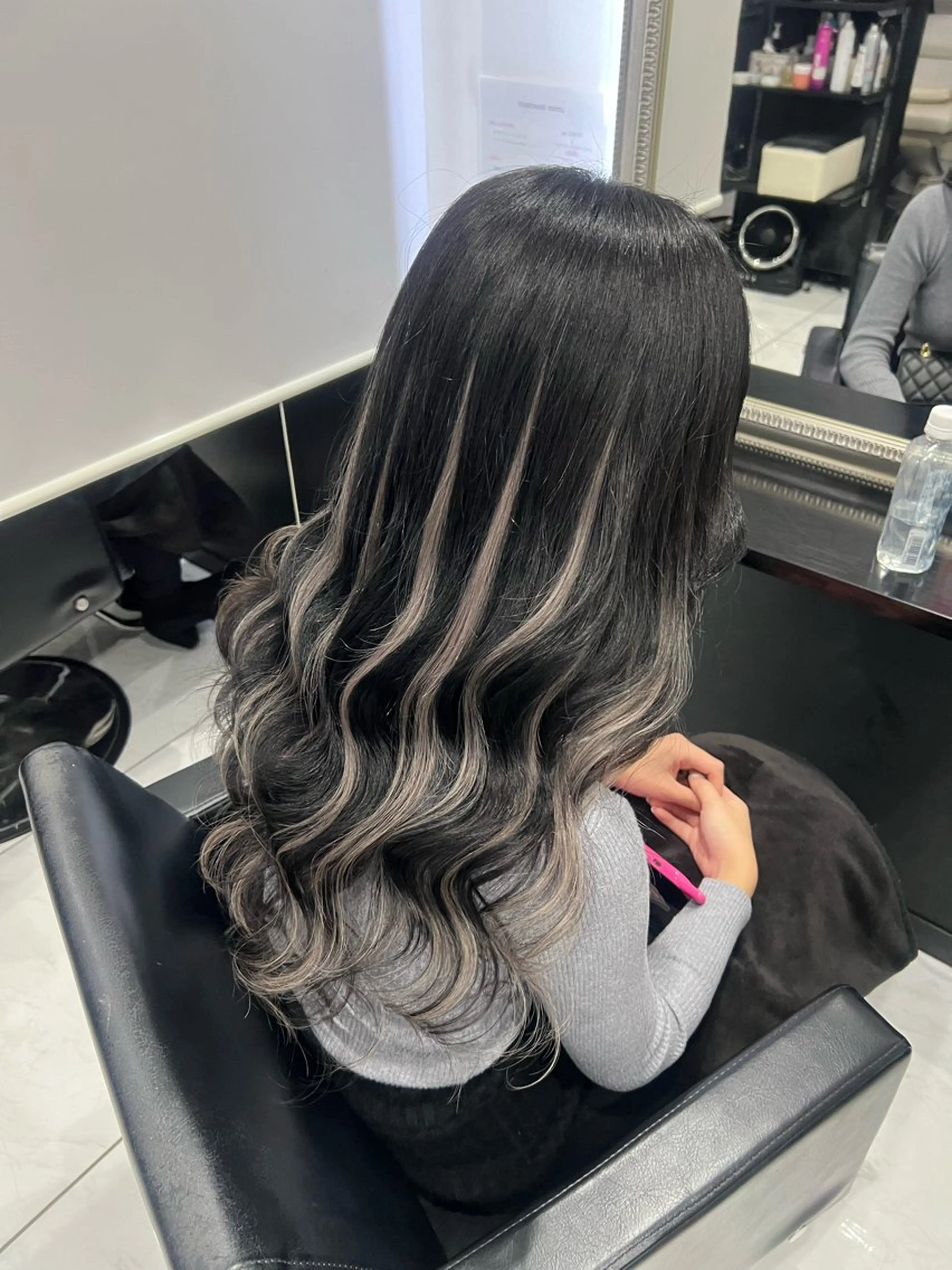 ロング カラー プルエクステ 黒髪 ケアカラー メッシュ エクステ ヘアカラー トリートメント エクステ YUDU🍊 germe/ジェルムのヘアスタイル