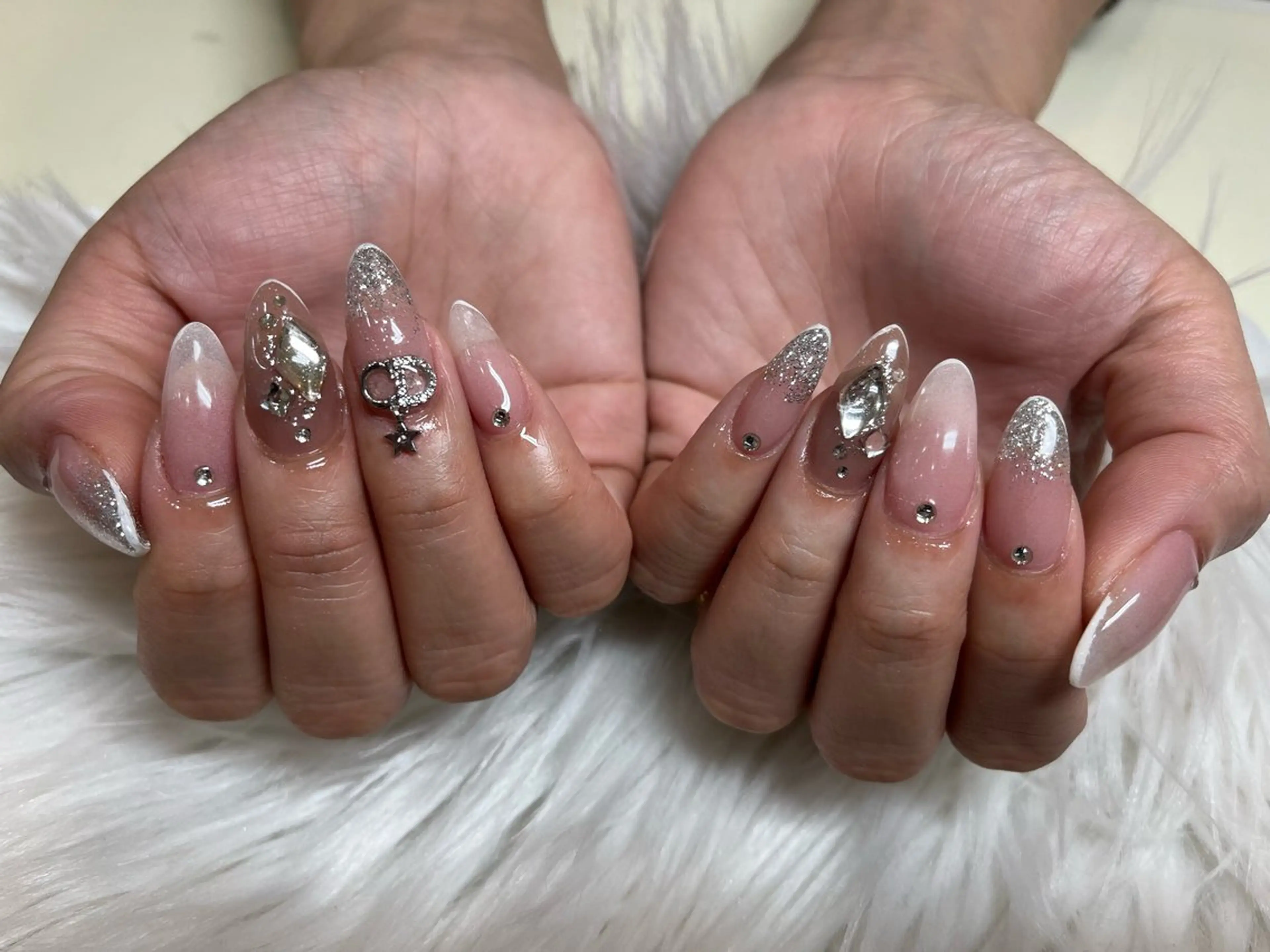 ネイル ハンドネイル SOARE🤍 🤍のネイルデザイン