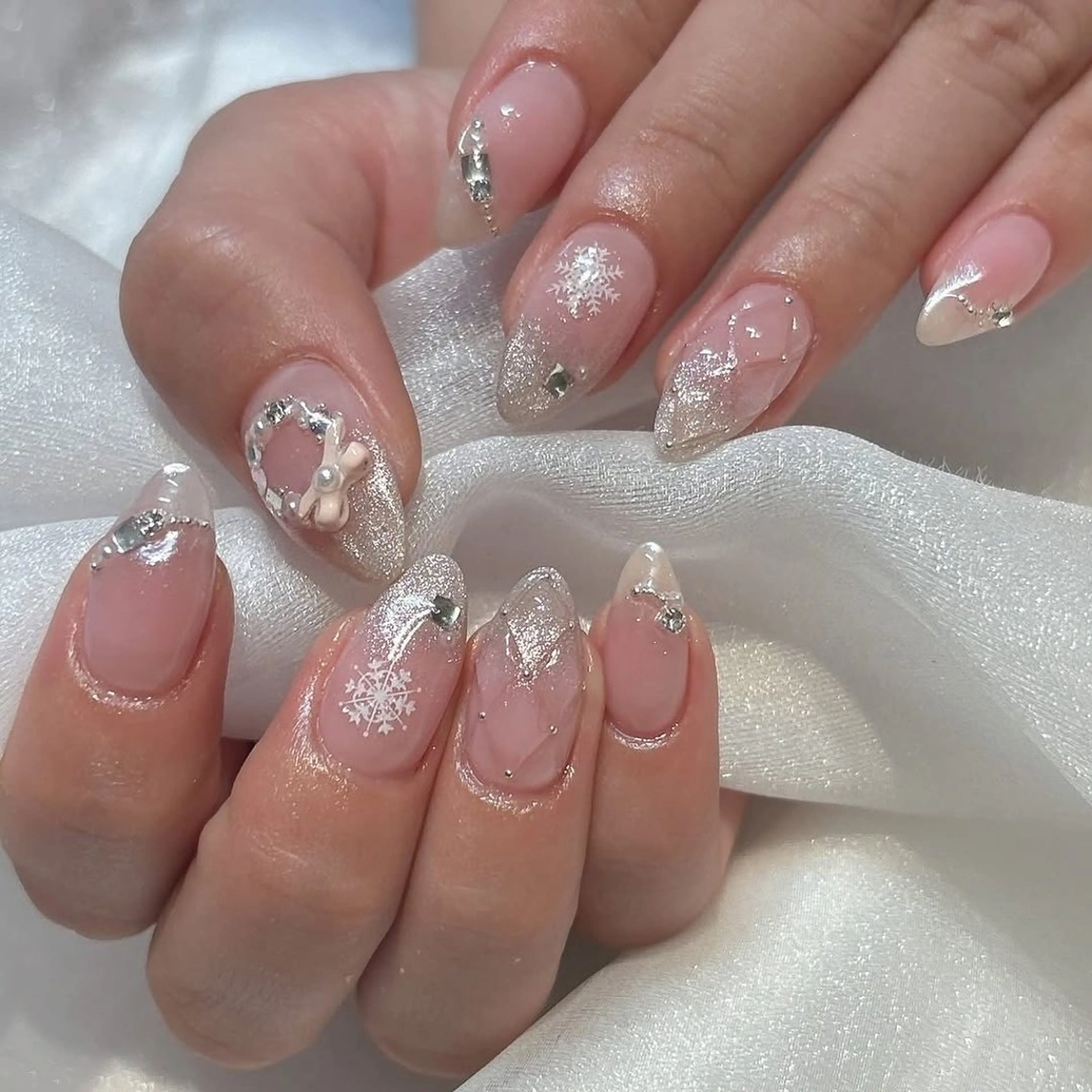 ネイル アートネイル 長さ出し ジェルネイル マグネットネイル ニュアンスネイル ハンドネイル KIM キムのネイルデザイン