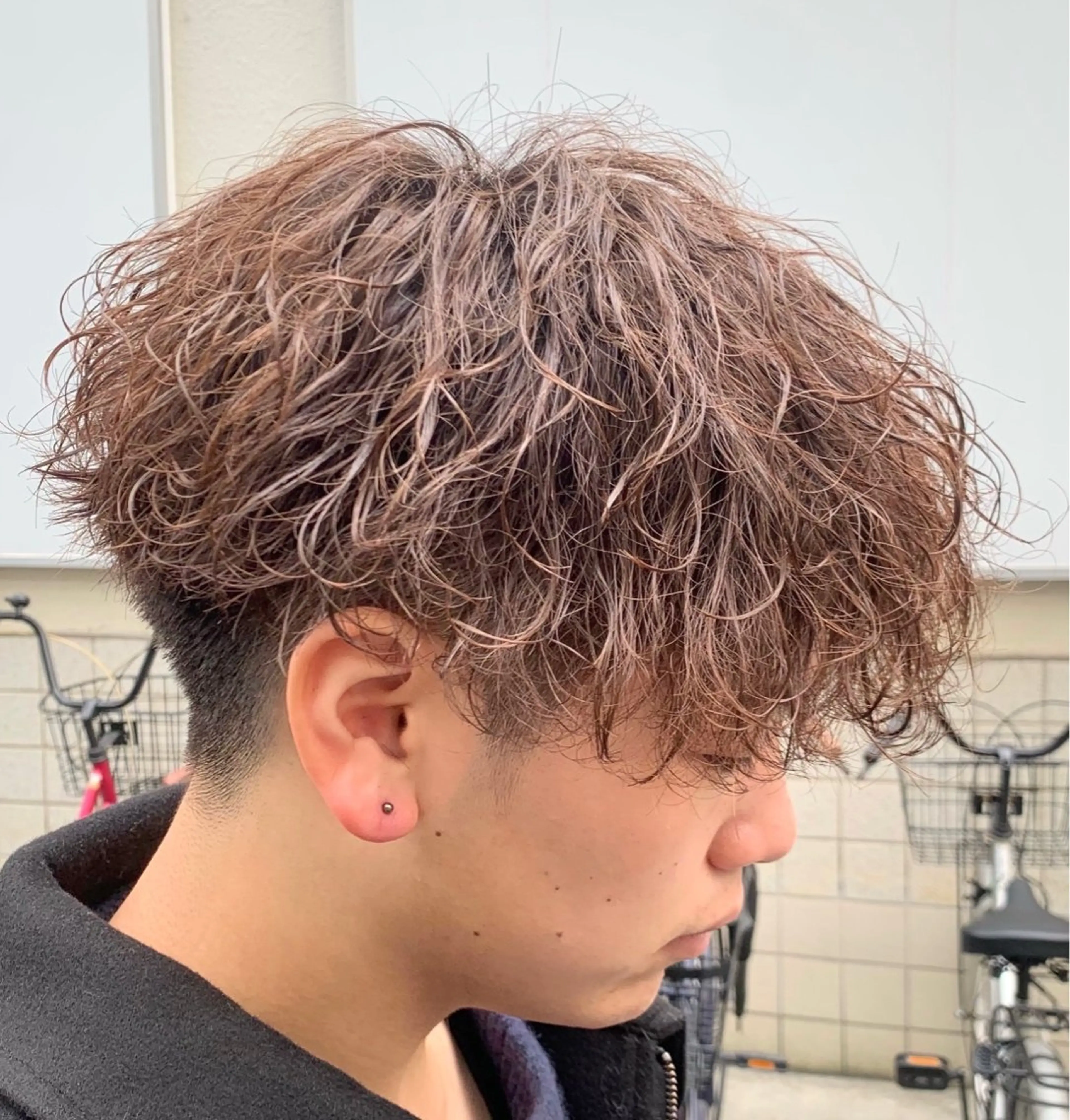 パーマ メンズ 濱口 健慎のヘアスタイル