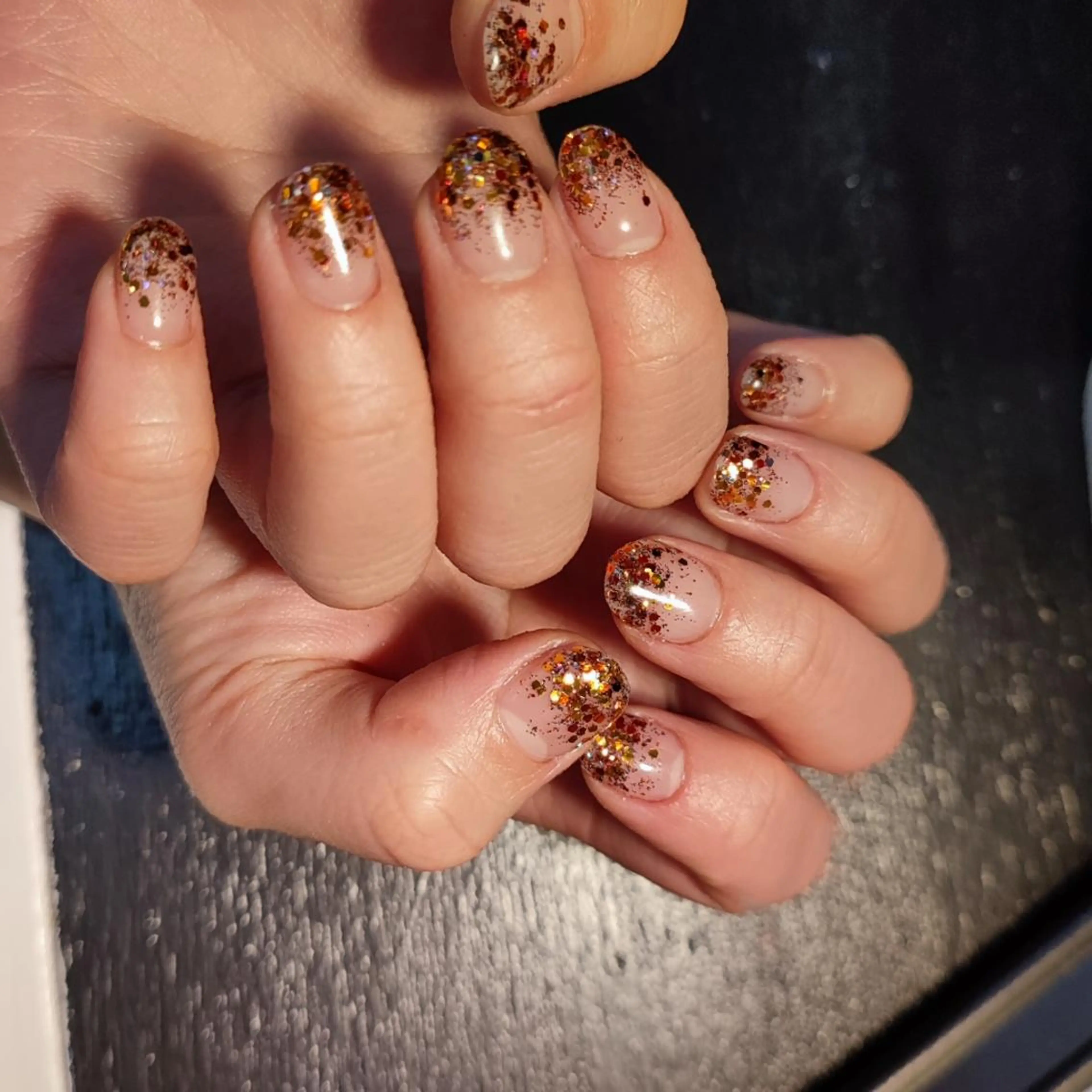 ネイル ハンドネイル RUNWAY 　　の眉毛・アイブロウイメージ