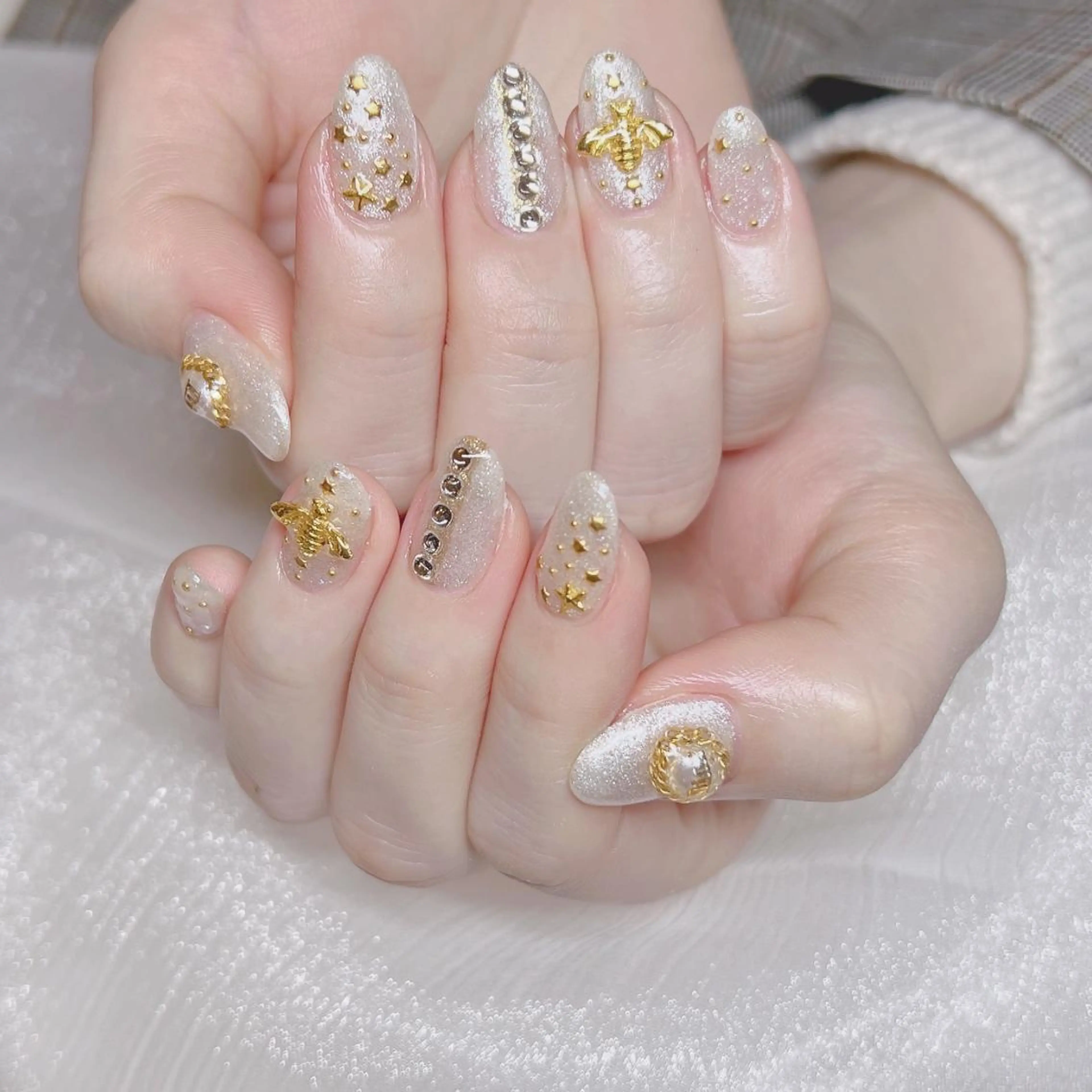 ネイル オーロラネイル フットネイル フレンチネイル ジェルネイル 韓国ネイル ハンドネイル ハンドケア 【ENサロン】 Rei🎀Nailのネイルデザイン