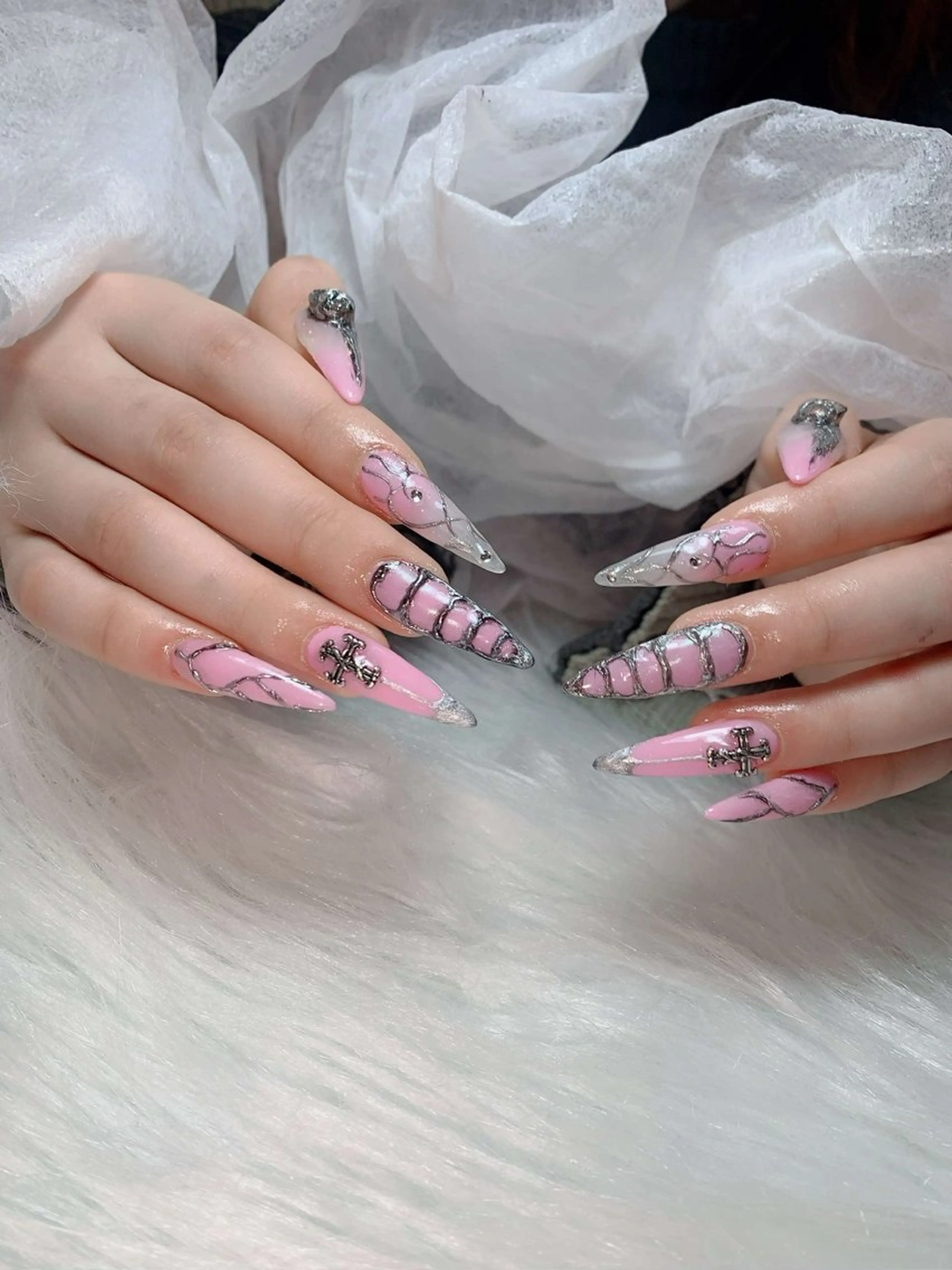 ネイル ハンドネイル Queen Nail Salonのネイルデザイン
